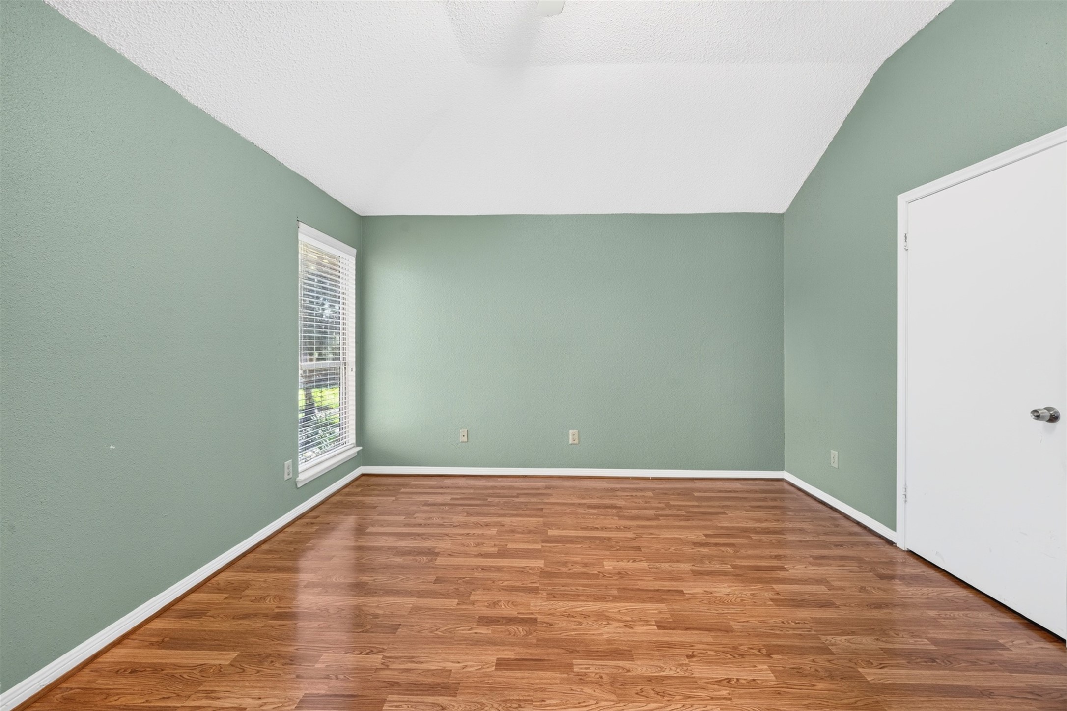 2906 Pioneer Pass, Sugar Land, TX 77479