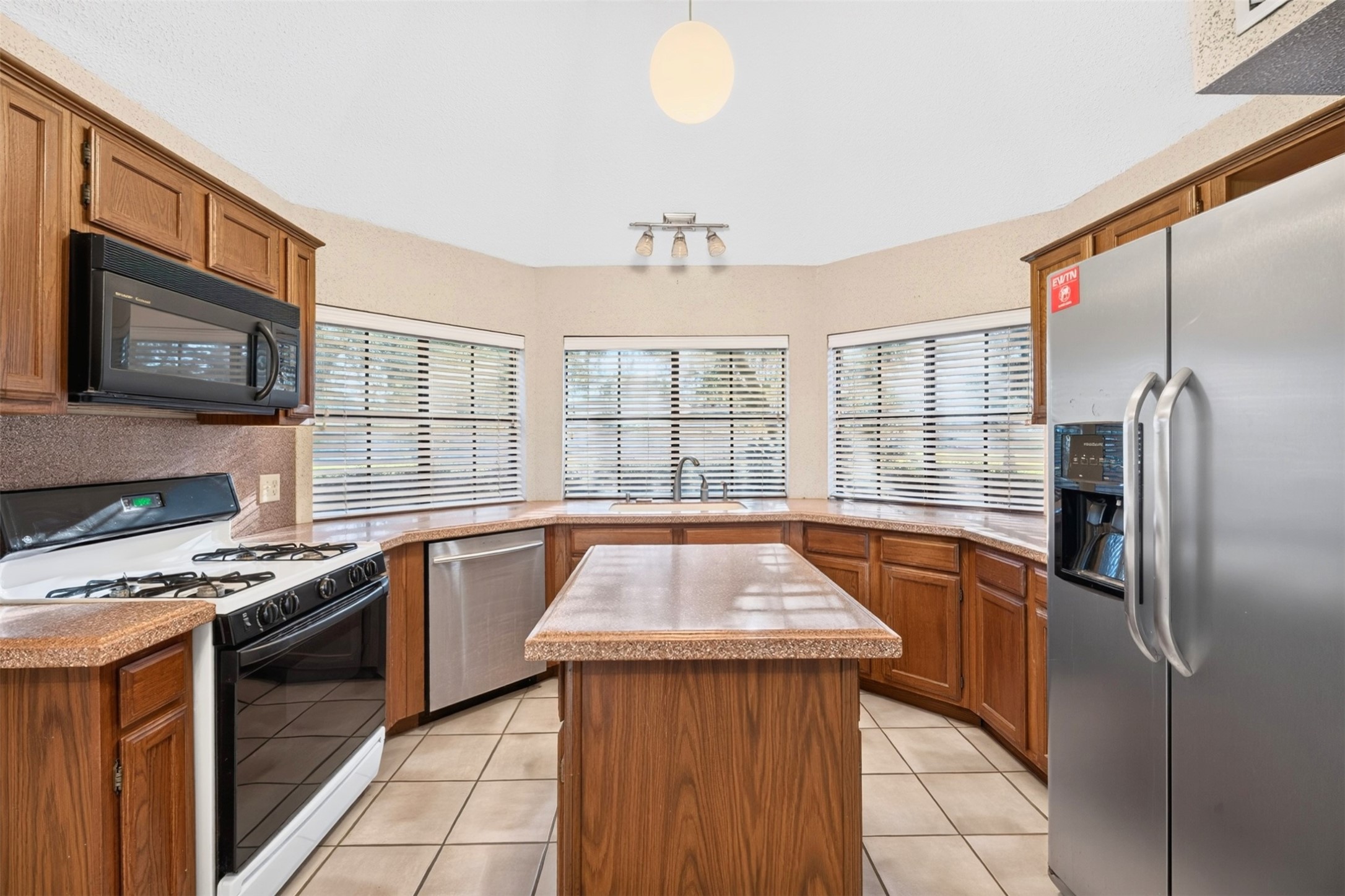 2906 Pioneer Pass, Sugar Land, TX 77479