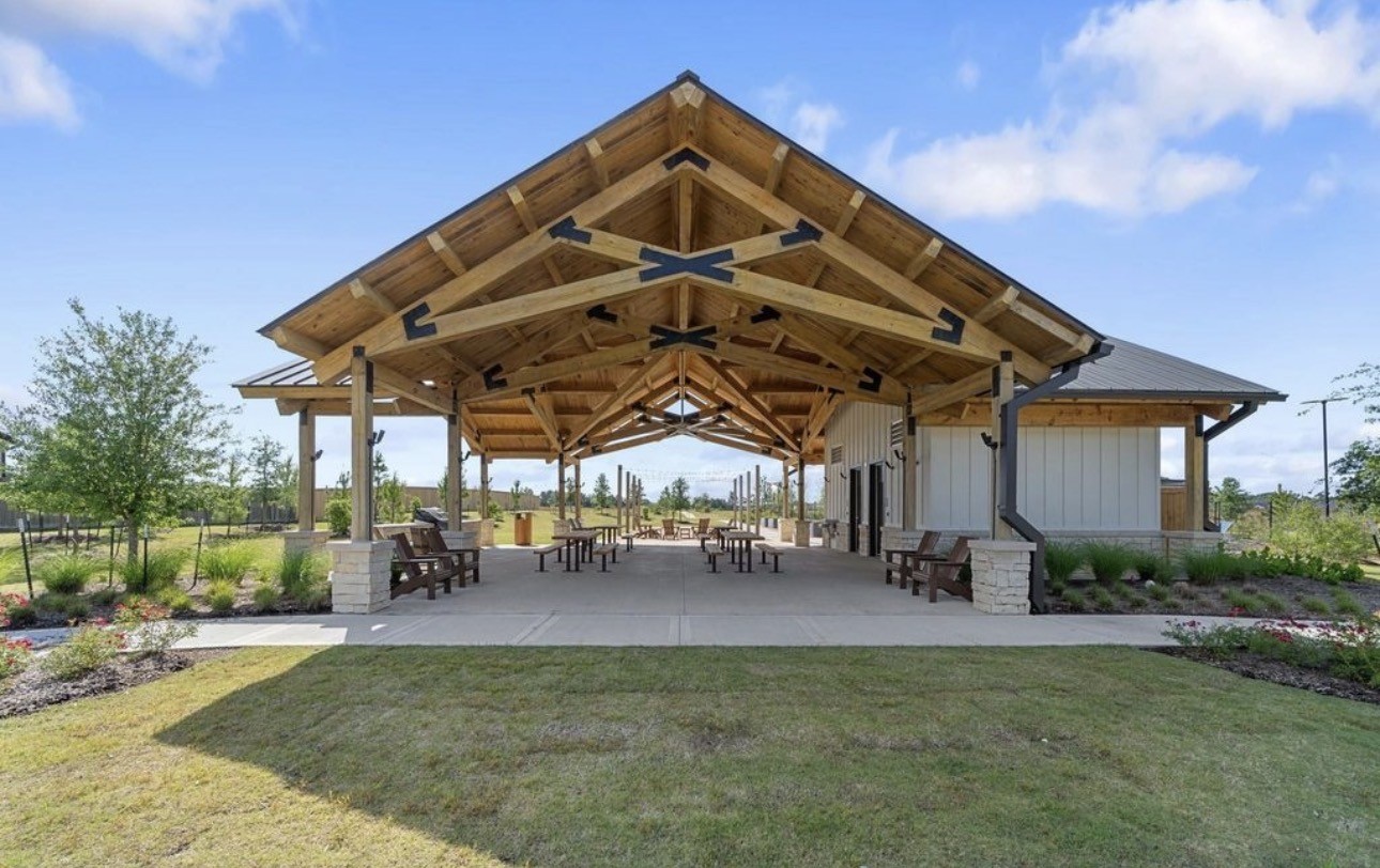 930 Silver Buckle Lane, Montgomery, TX 77356