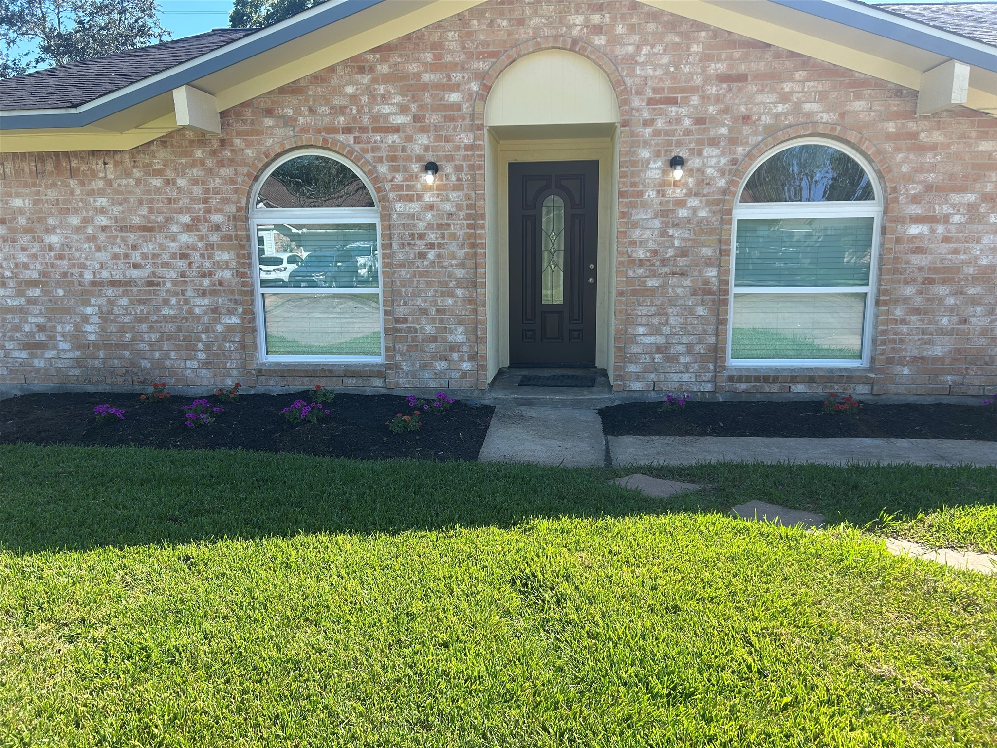 2305 Kingsway Drive, League City, TX 77573