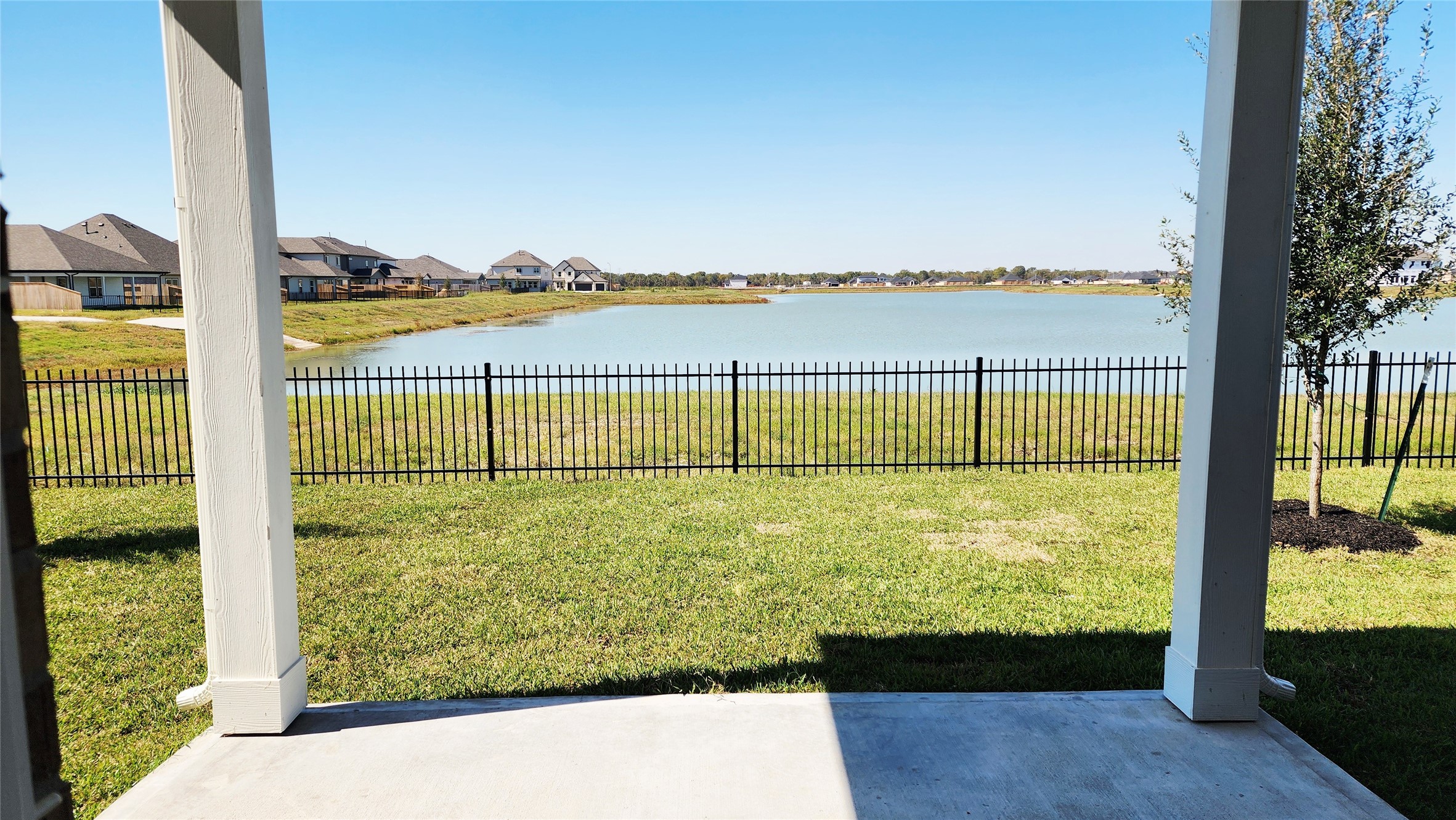 6118 Royal Palm Drive, Manvel, TX 77578