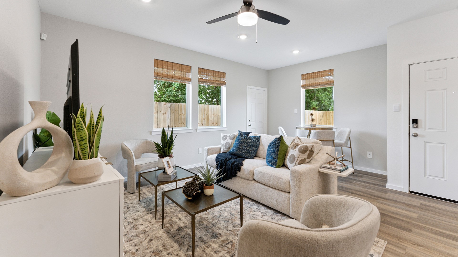 5905 Manning Oaks Street, Houston, TX 77091