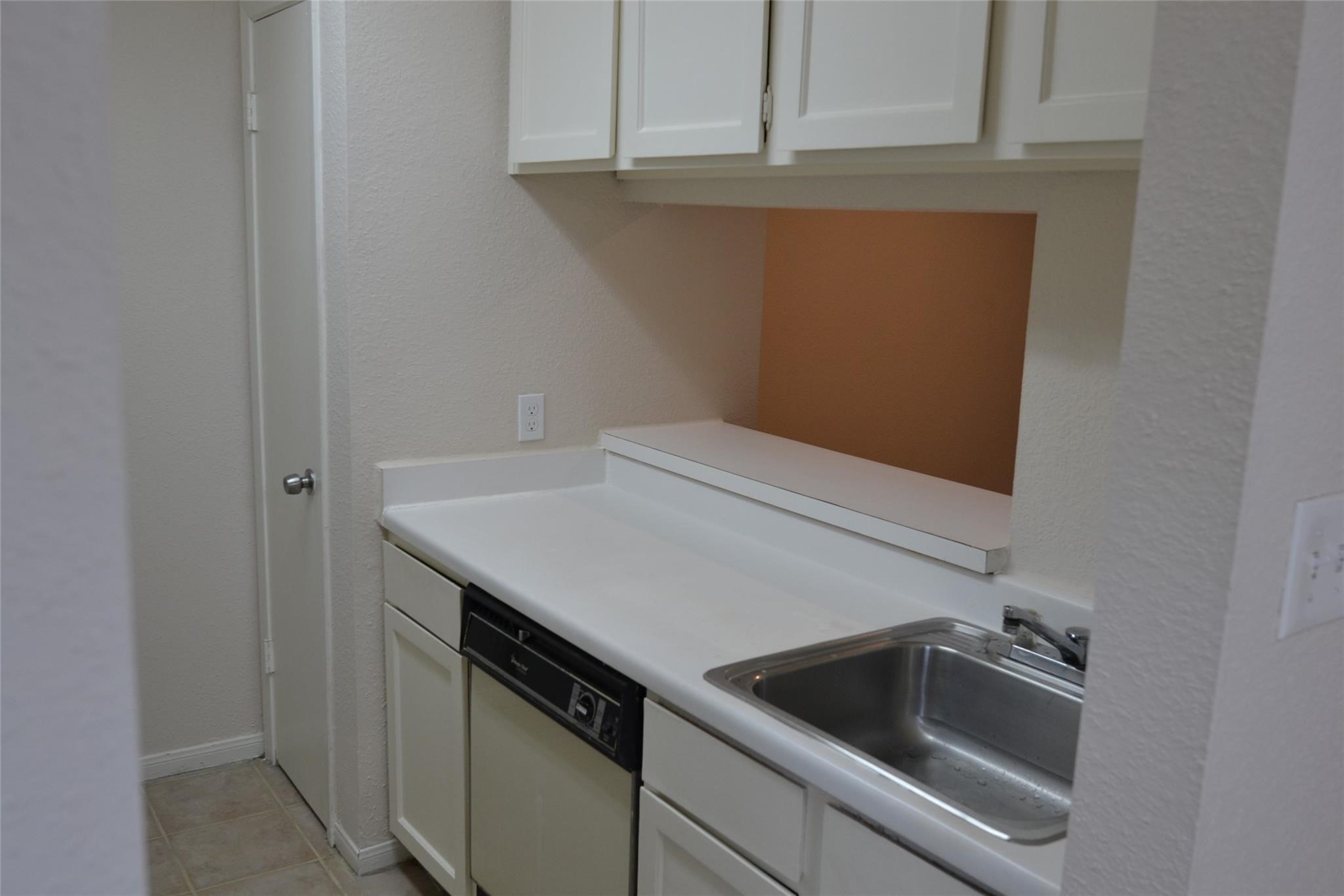 6111 Beverly Hill Street, #43, Houston, TX 77057
