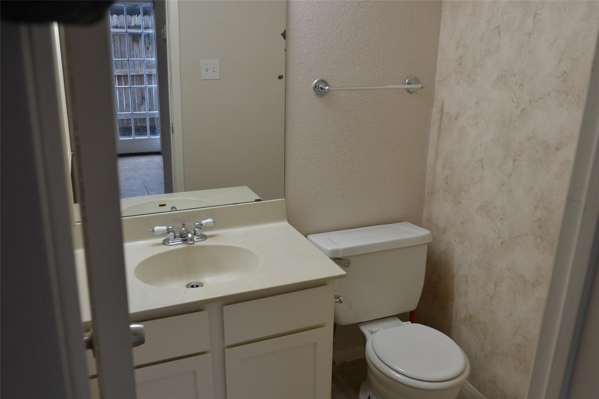 6111 Beverly Hill Street, #43, Houston, TX 77057