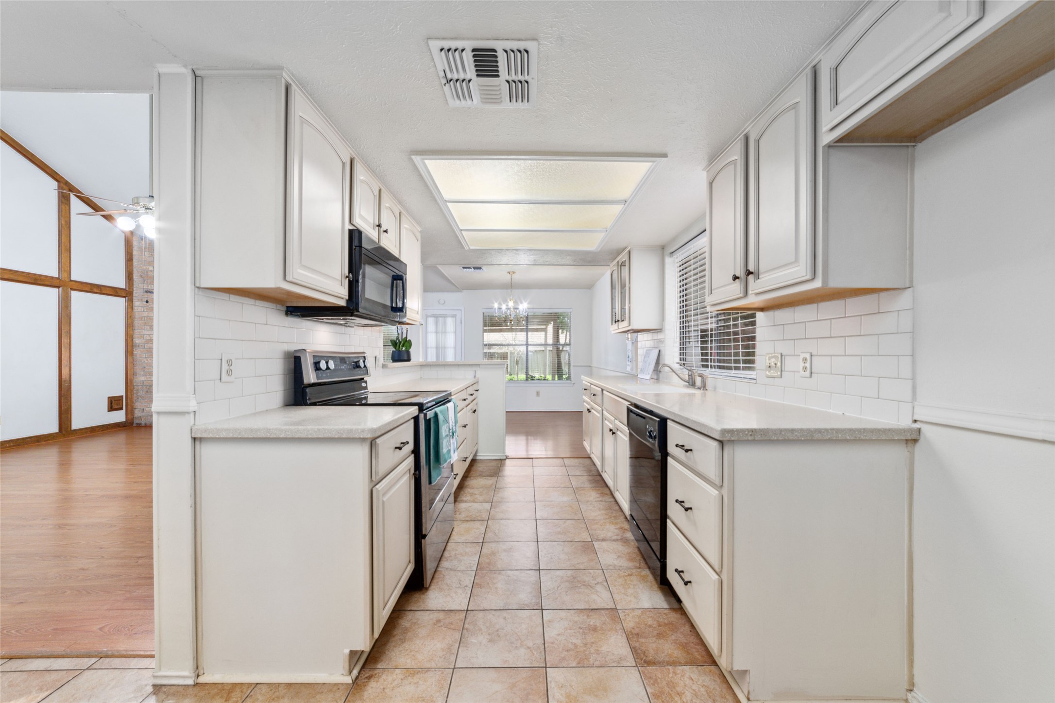 14210 Swanfield Drive, Houston, TX 77083