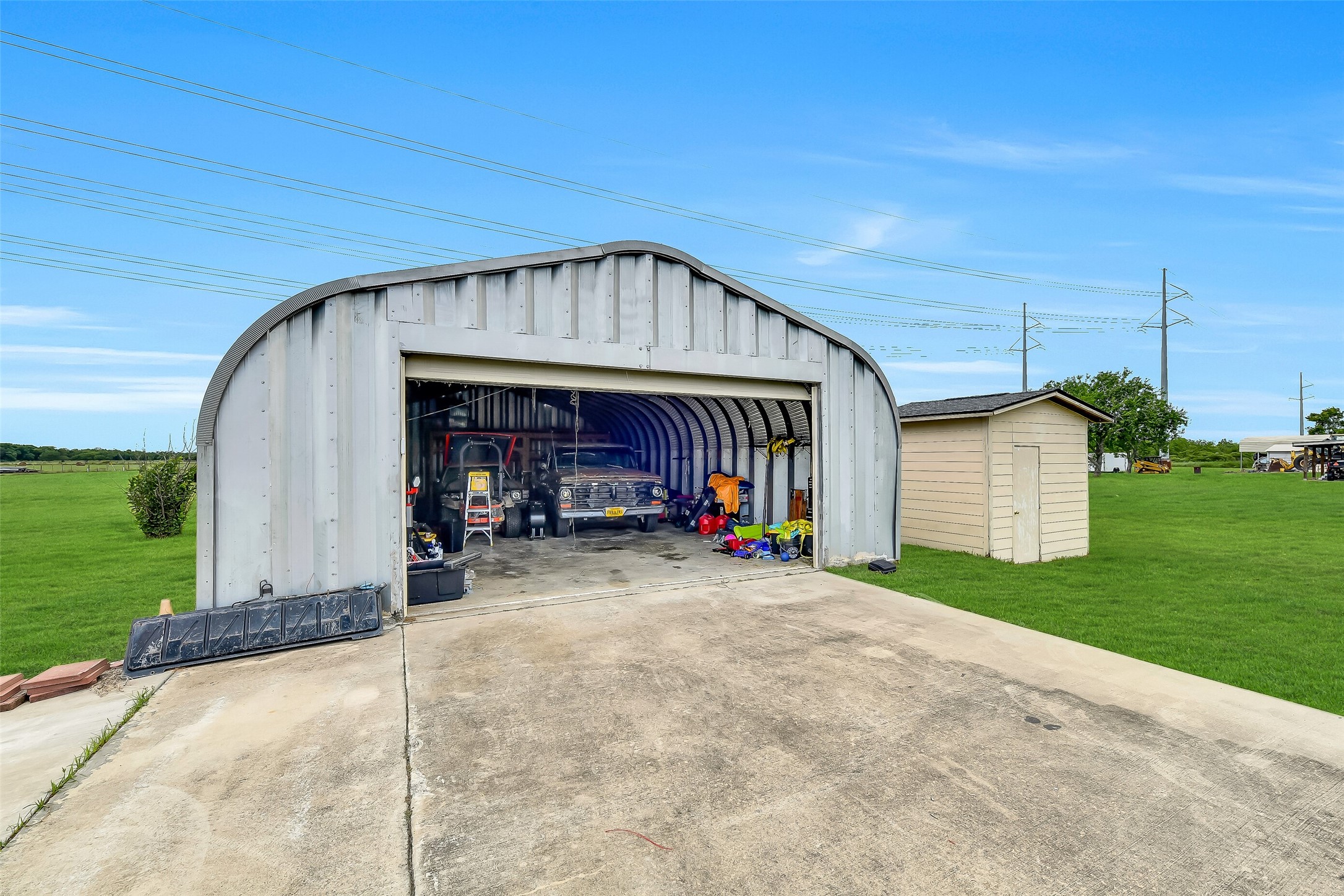 7829 N Humble Camp Road, Texas City, TX 77539