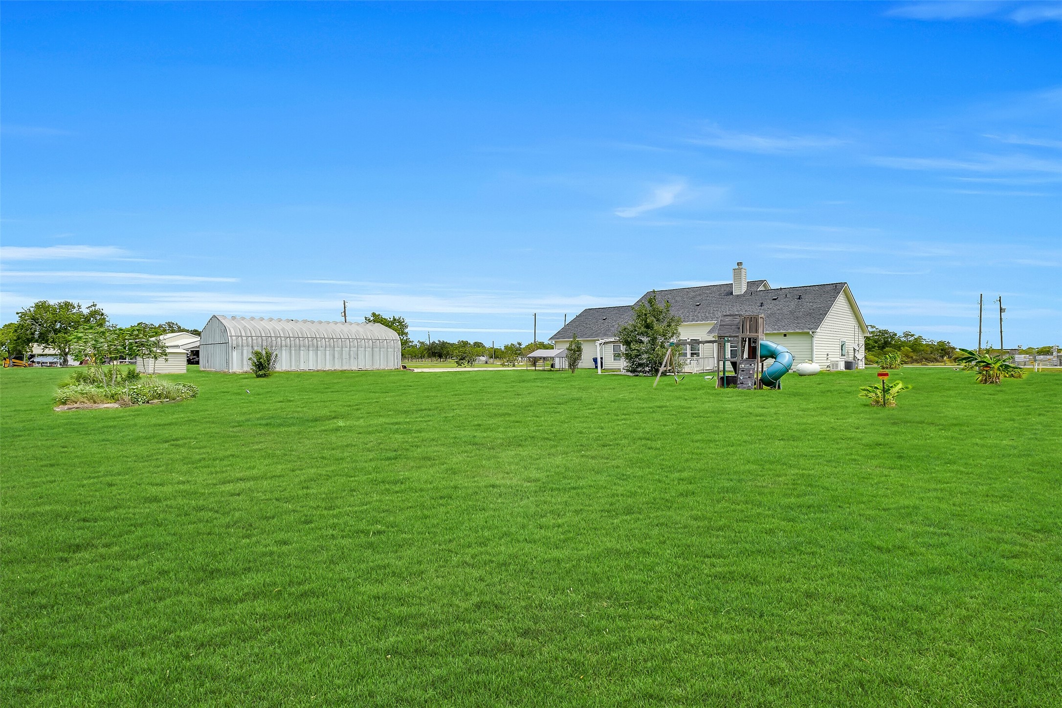 7829 N Humble Camp Road, Texas City, TX 77539