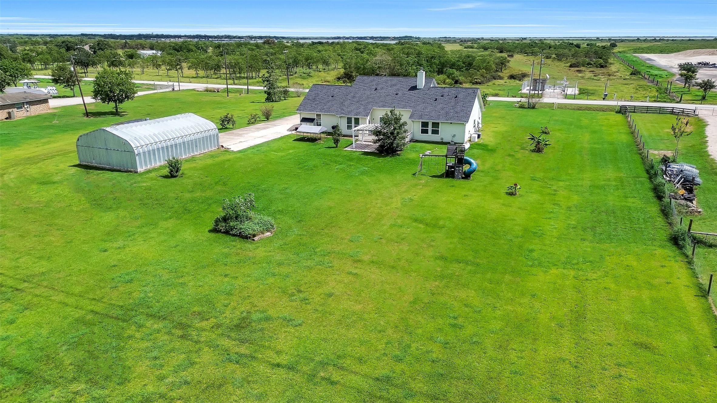 7829 N Humble Camp Road, Texas City, TX 77539