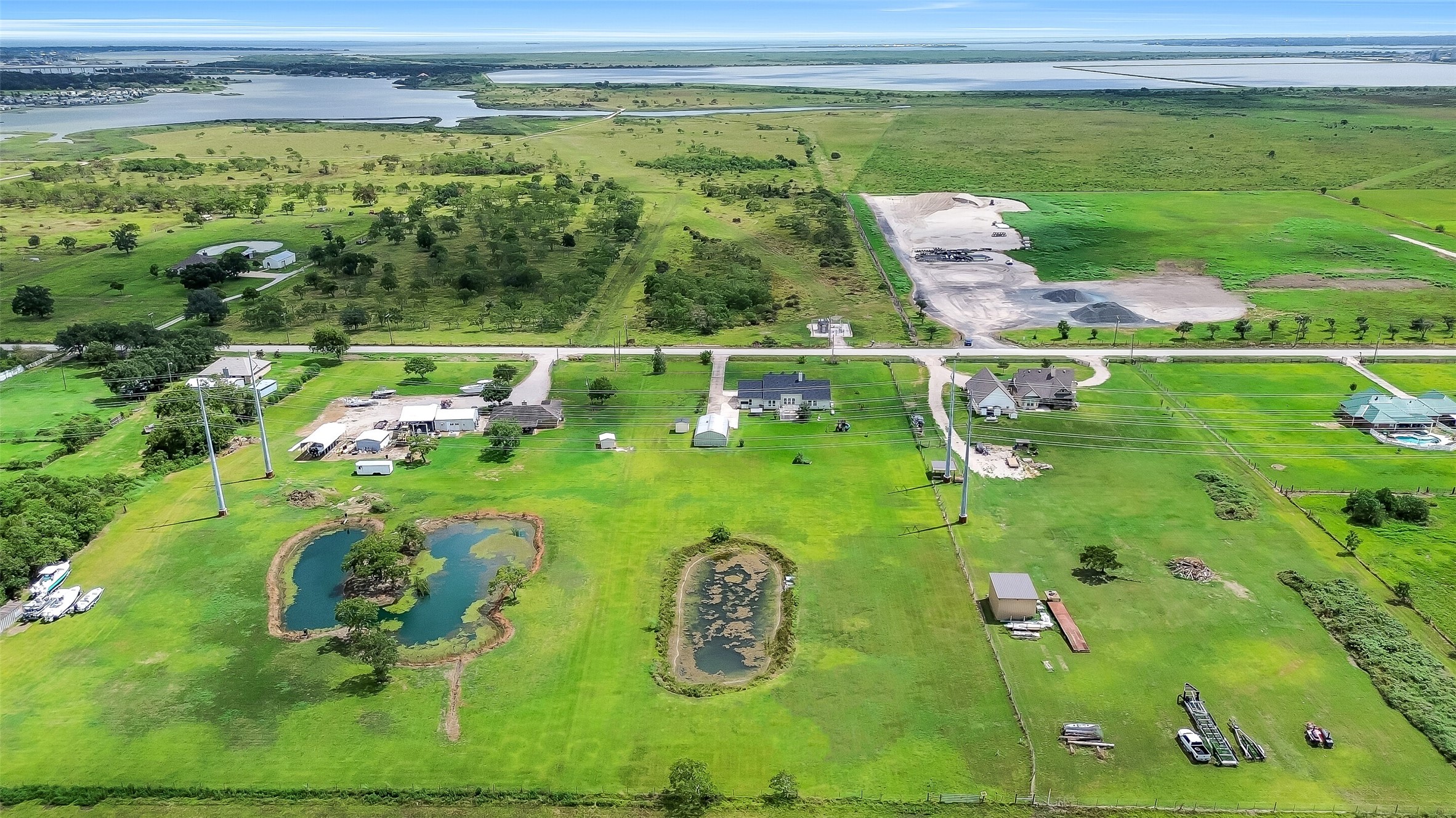 7829 N Humble Camp Road, Texas City, TX 77539