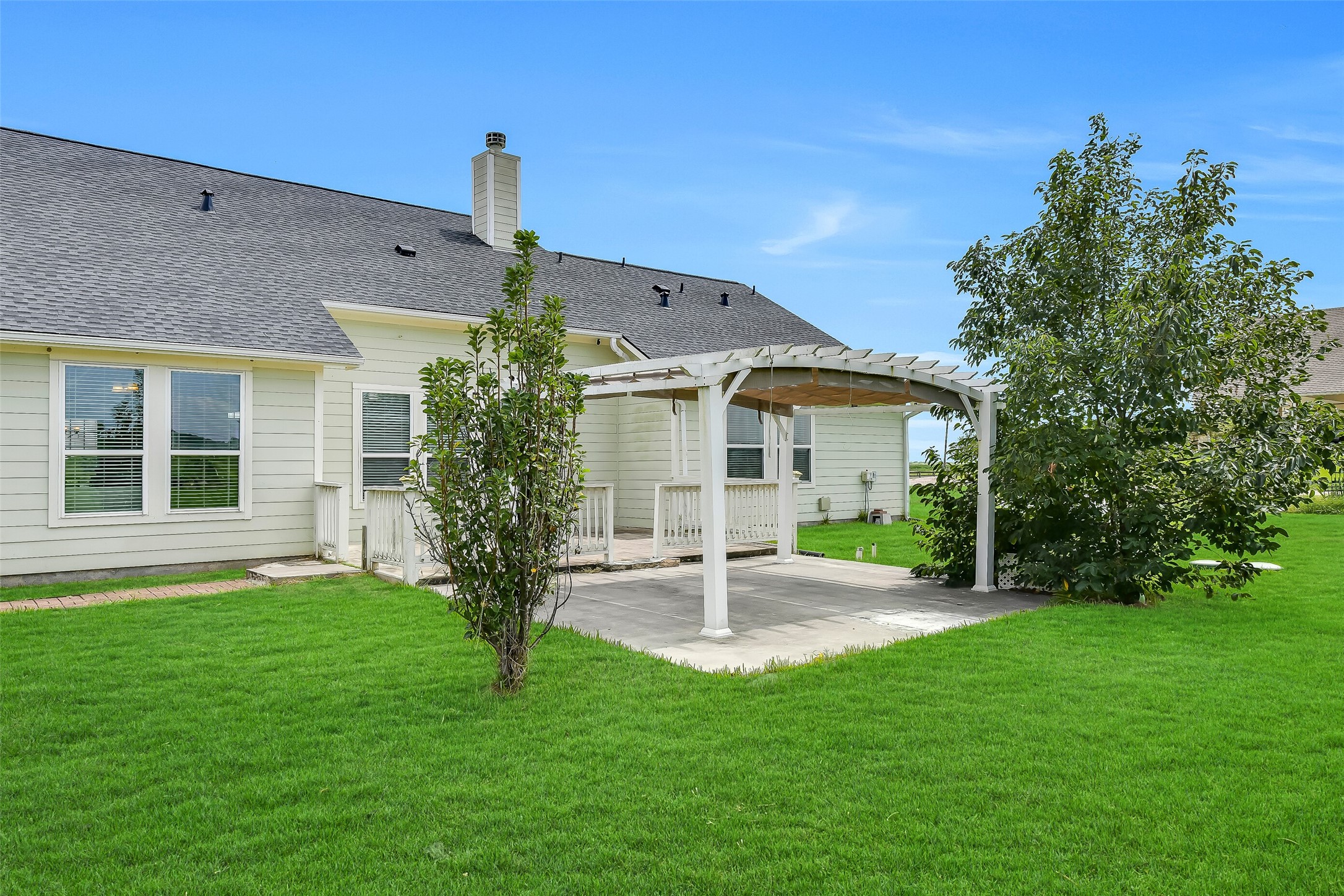 7829 N Humble Camp Road, Texas City, TX 77539
