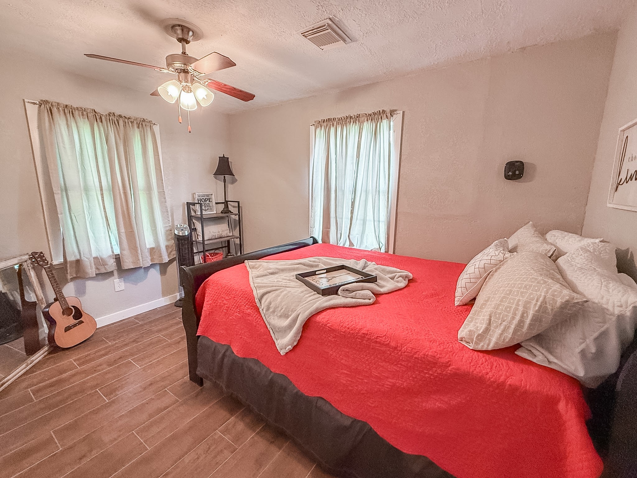 224 Maple Drive, Hitchcock, TX 77563