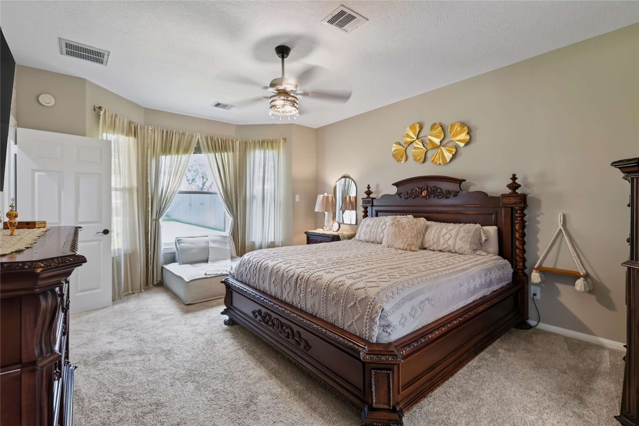 13638 Lakeside Place Drive, Willis, TX 77318