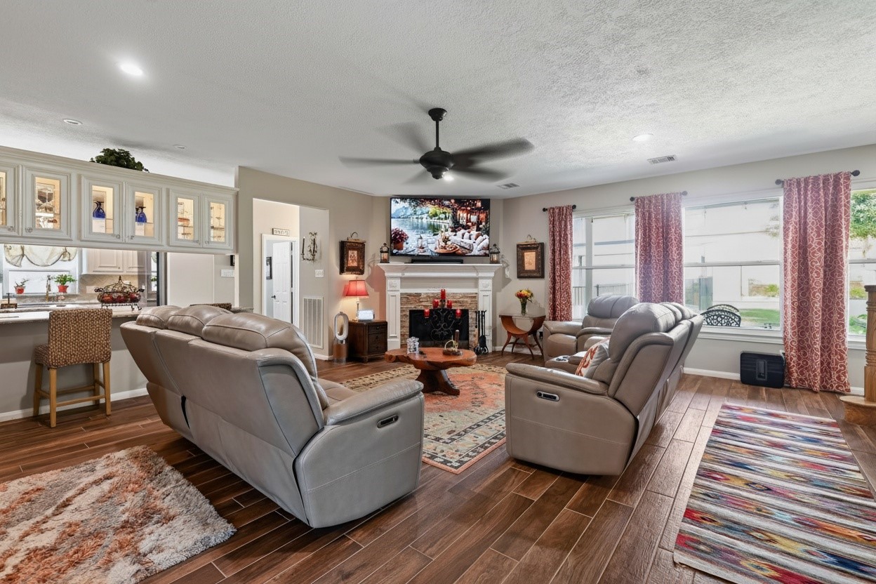 13638 Lakeside Place Drive, Willis, TX 77318