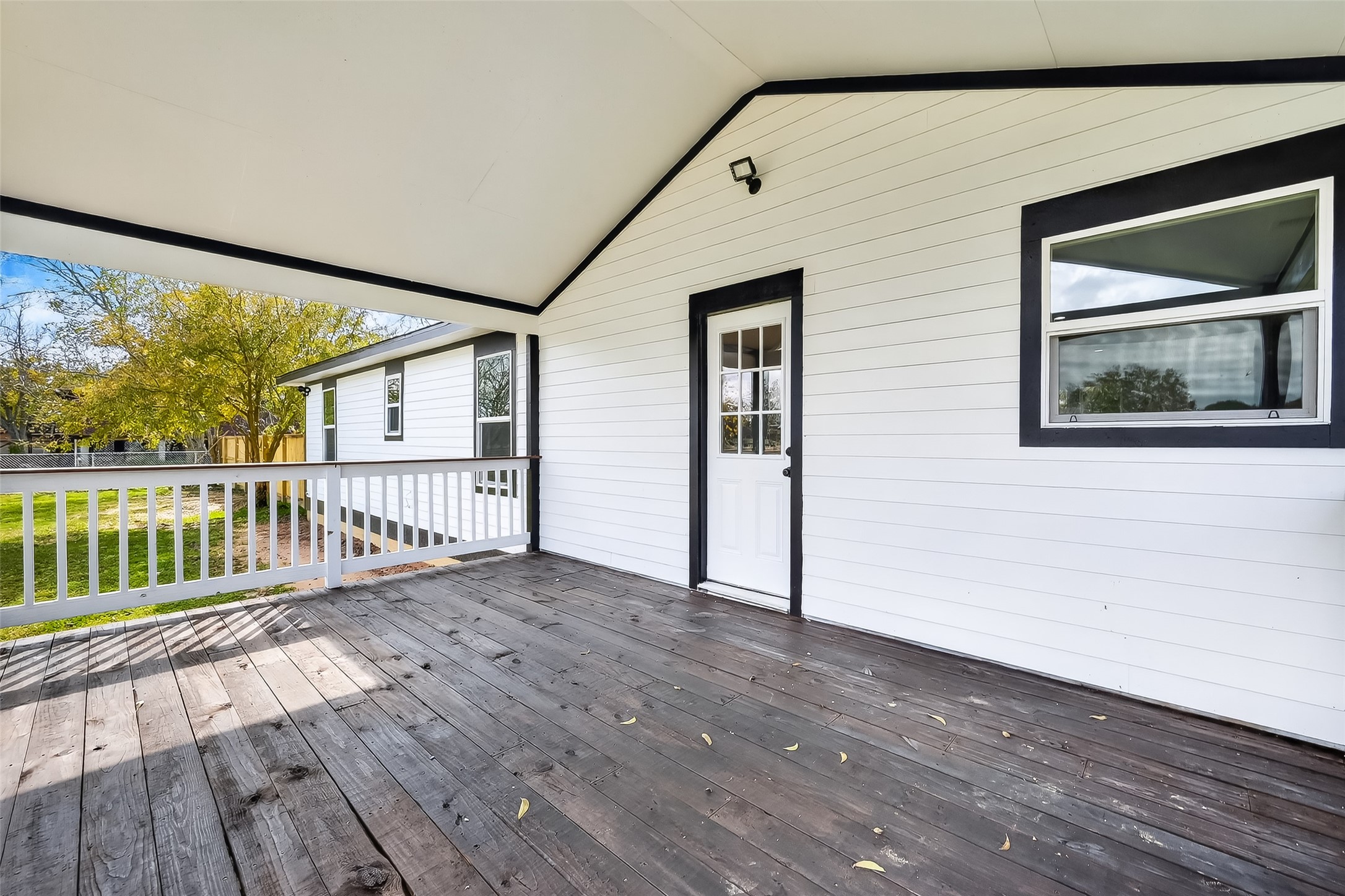 2311 8th Street, Liverpool, TX 77577