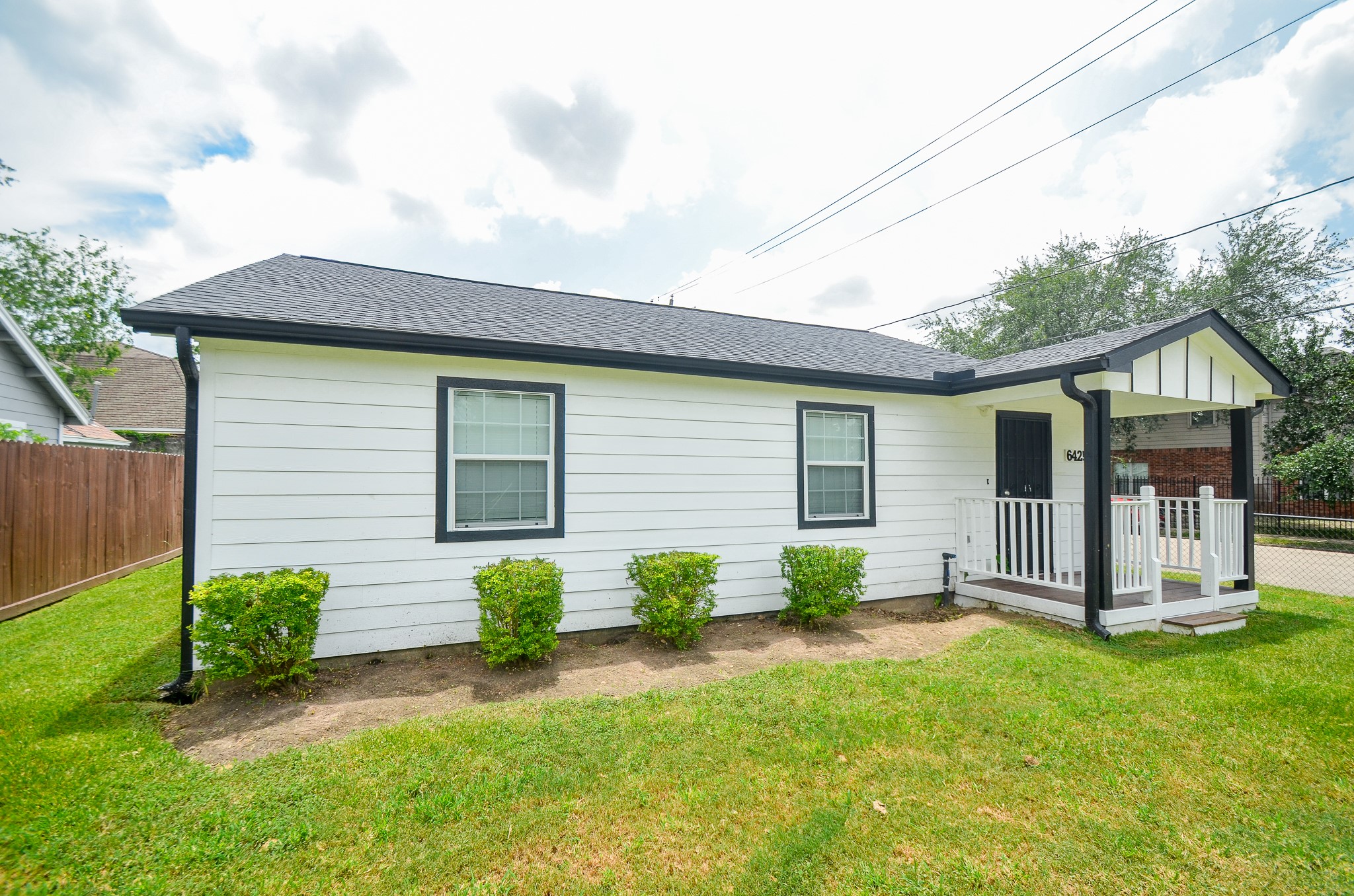 6425 Sidney Street, Houston, TX 77021 6425 Sidney Street, Houston, TX 77021