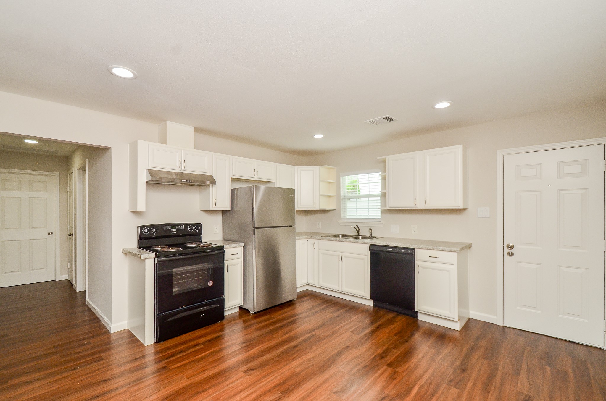 6425 Sidney Street, Houston, TX 77021 6425 Sidney Street, Houston, TX 77021