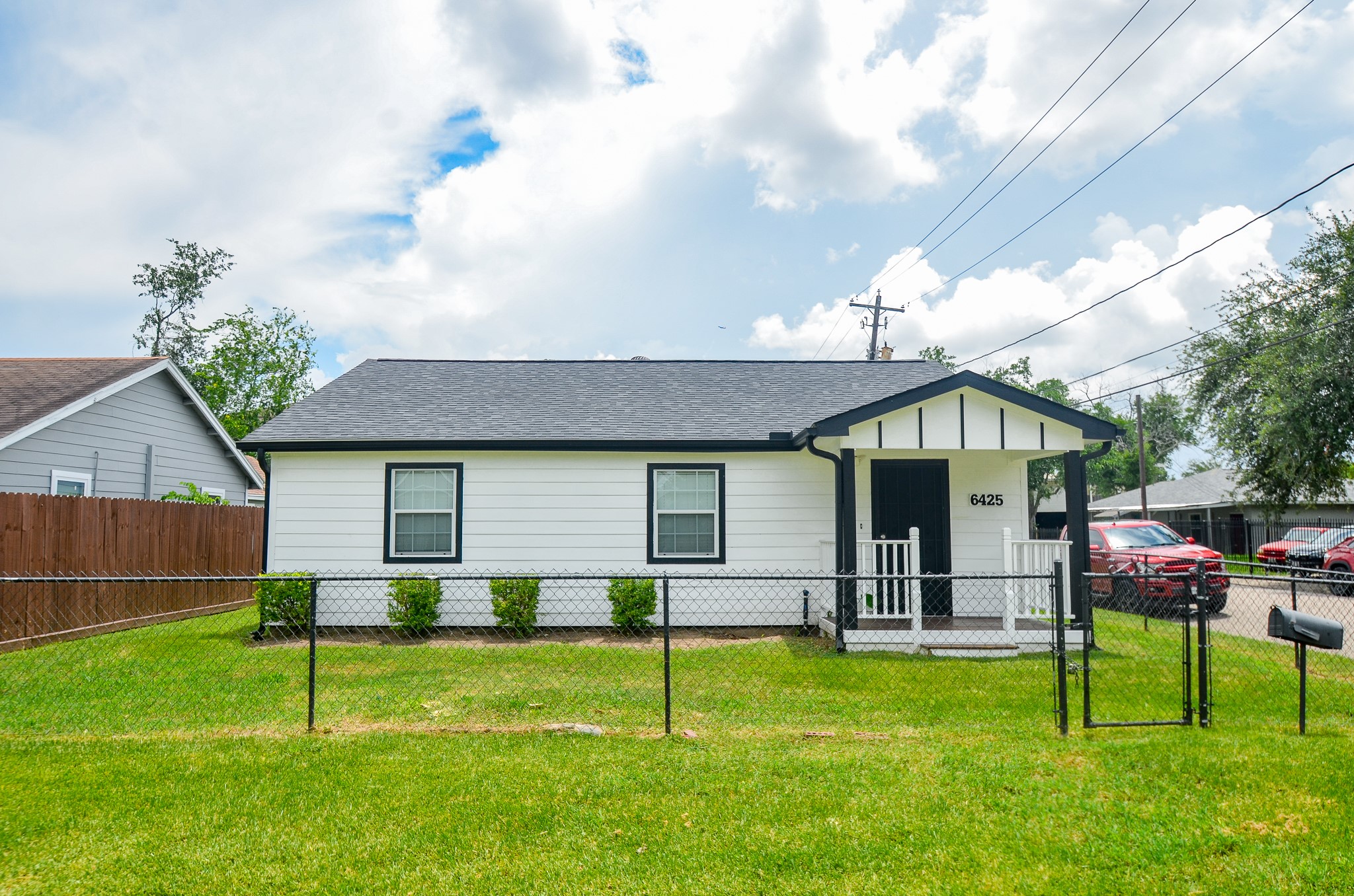 6425 Sidney Street, Houston, TX 77021 6425 Sidney Street, Houston, TX 77021