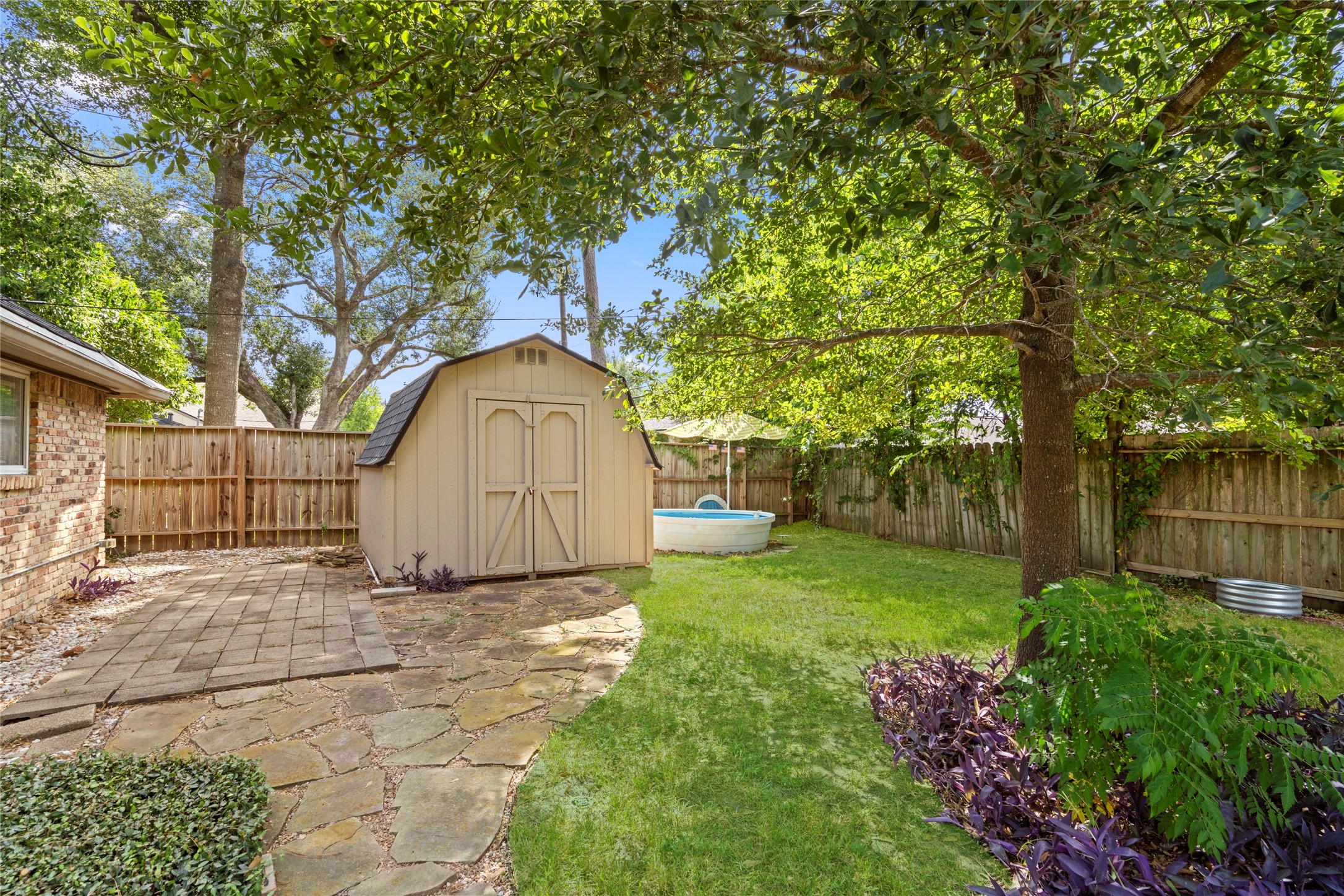 Storage shed included and peep the stock pool!