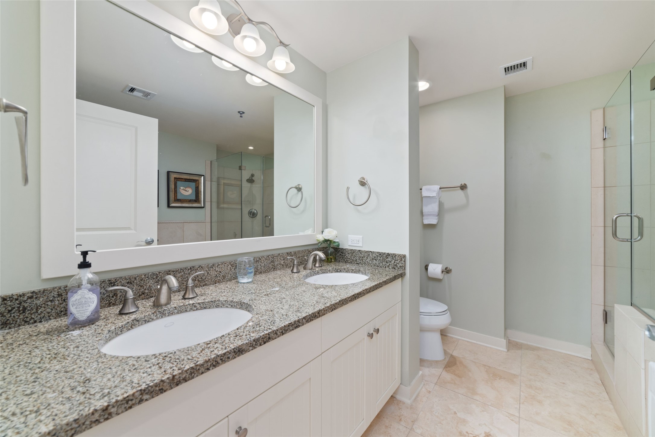 801 E Beach Drive, #TW1004, Galveston, TX 77550