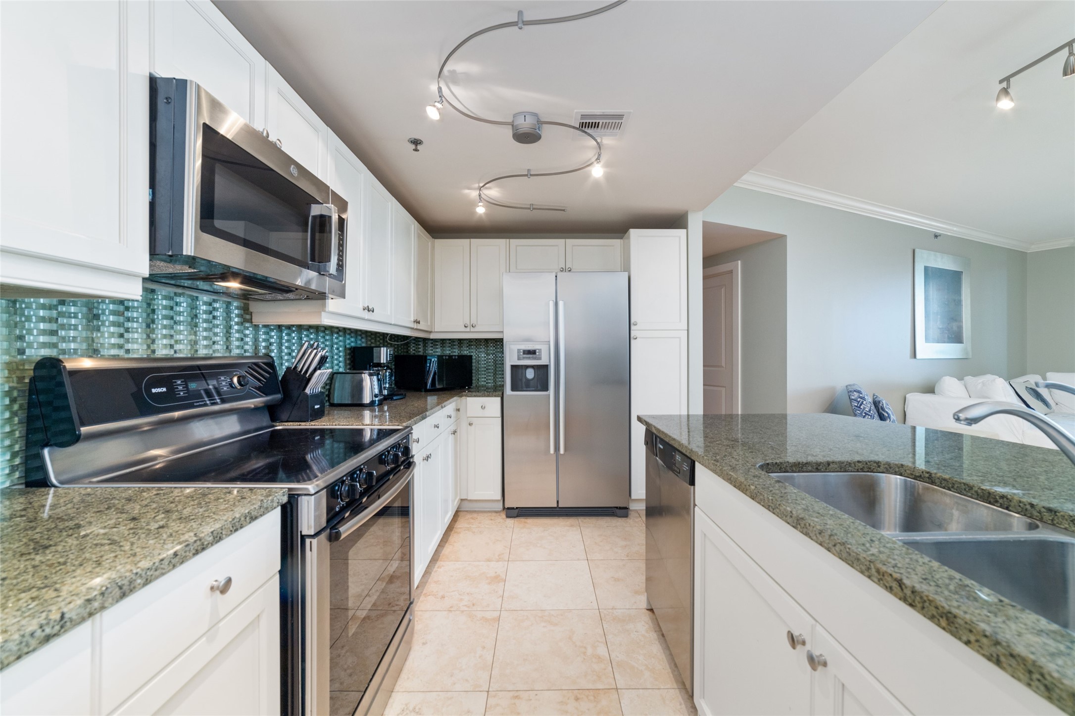 801 E Beach Drive, #TW1004, Galveston, TX 77550 801 E Beach Drive, #TW1004, Galveston, TX 77550