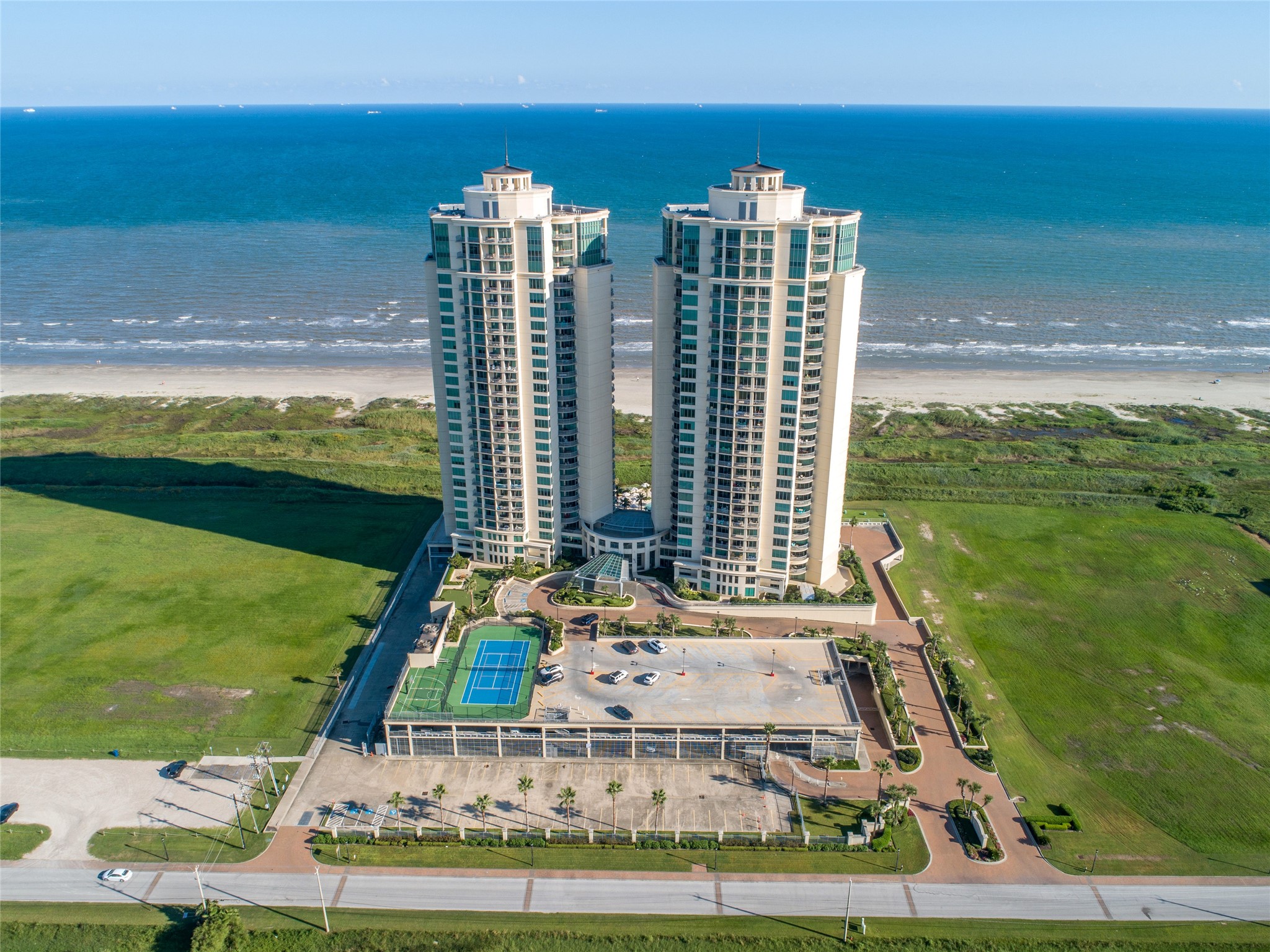 801 E Beach Drive, #TW1004, Galveston, TX 77550 801 E Beach Drive, #TW1004, Galveston, TX 77550