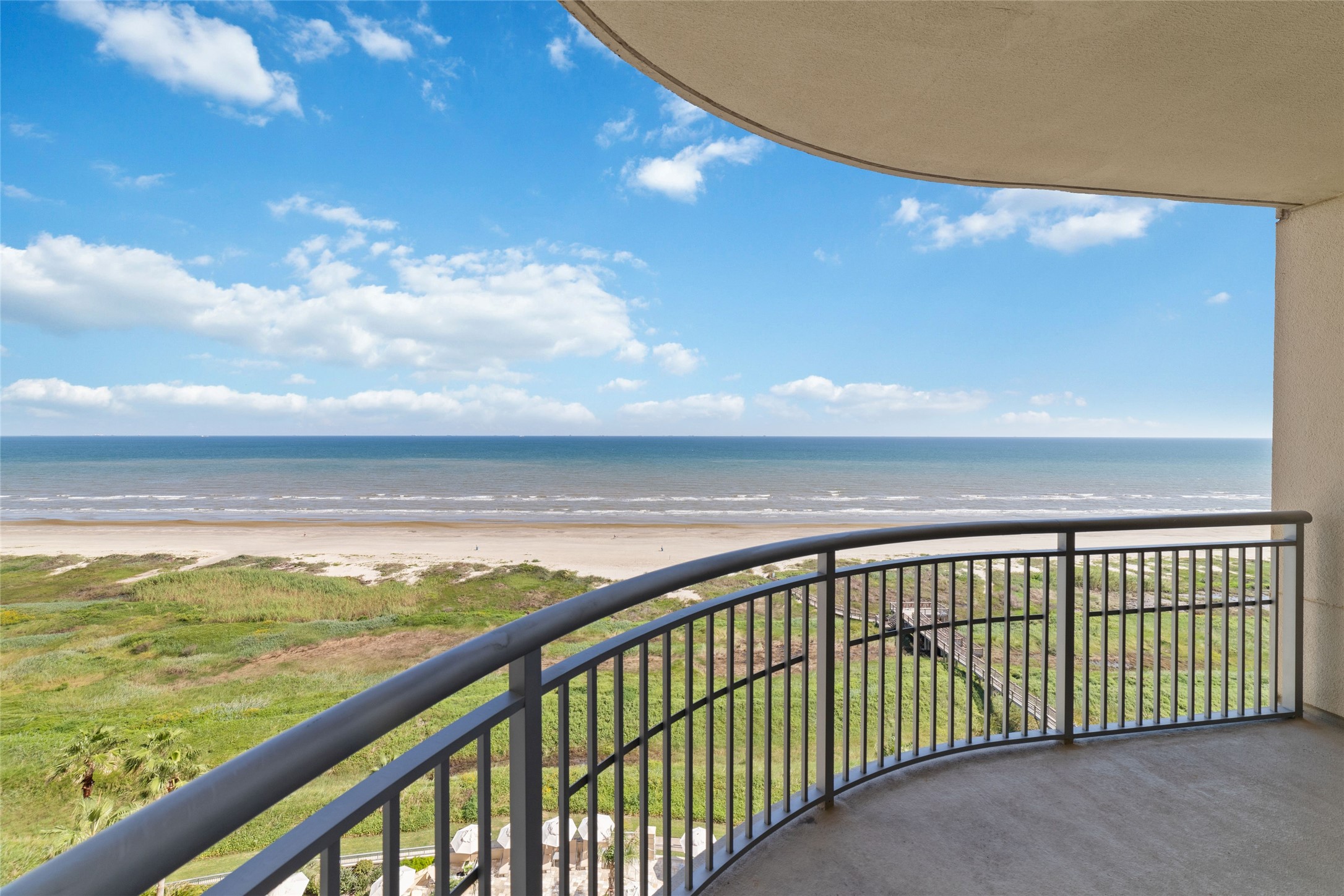 801 E Beach Drive, #TW1004, Galveston, TX 77550 801 E Beach Drive, #TW1004, Galveston, TX 77550