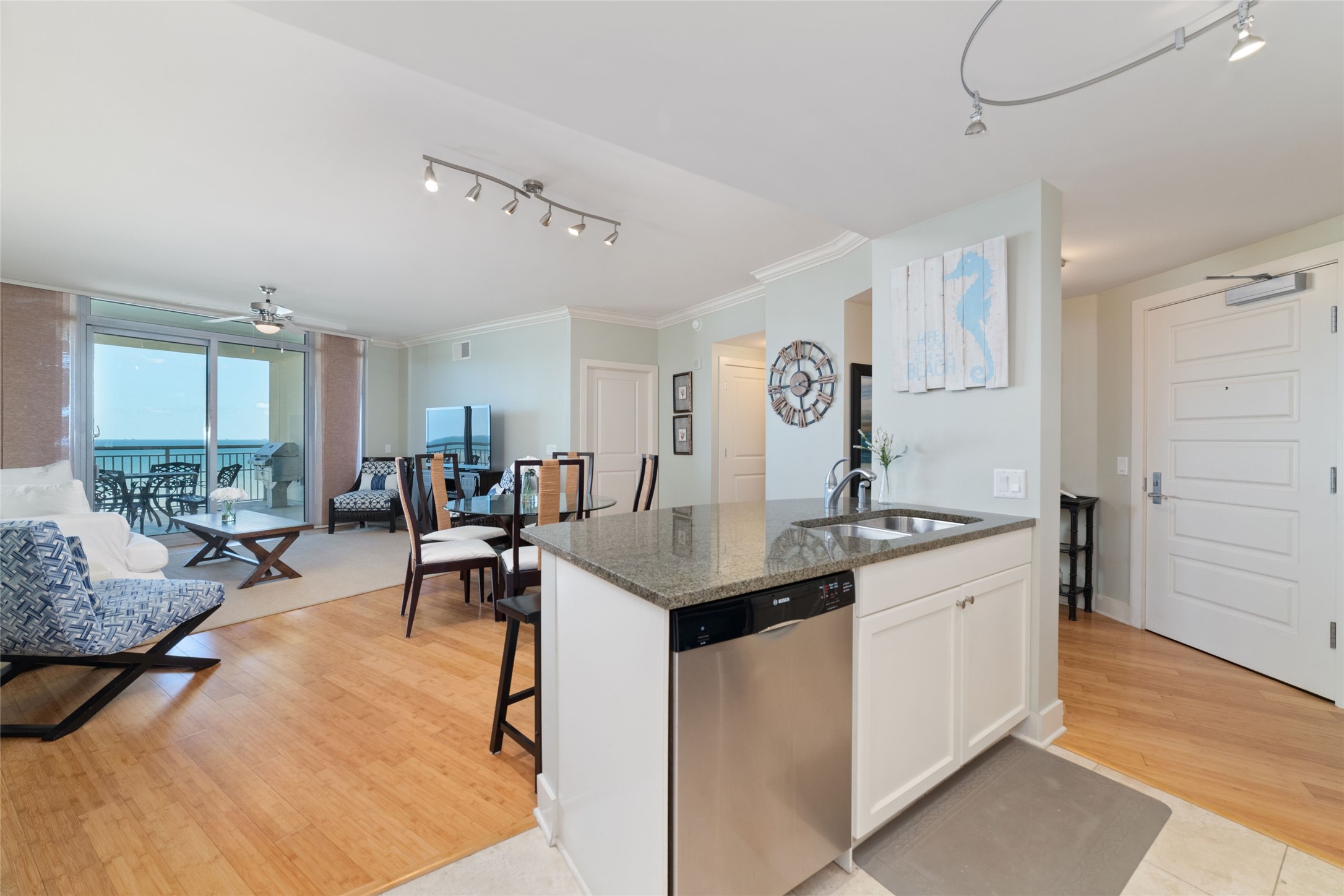 801 E Beach Drive, #TW1004, Galveston, TX 77550 801 E Beach Drive, #TW1004, Galveston, TX 77550