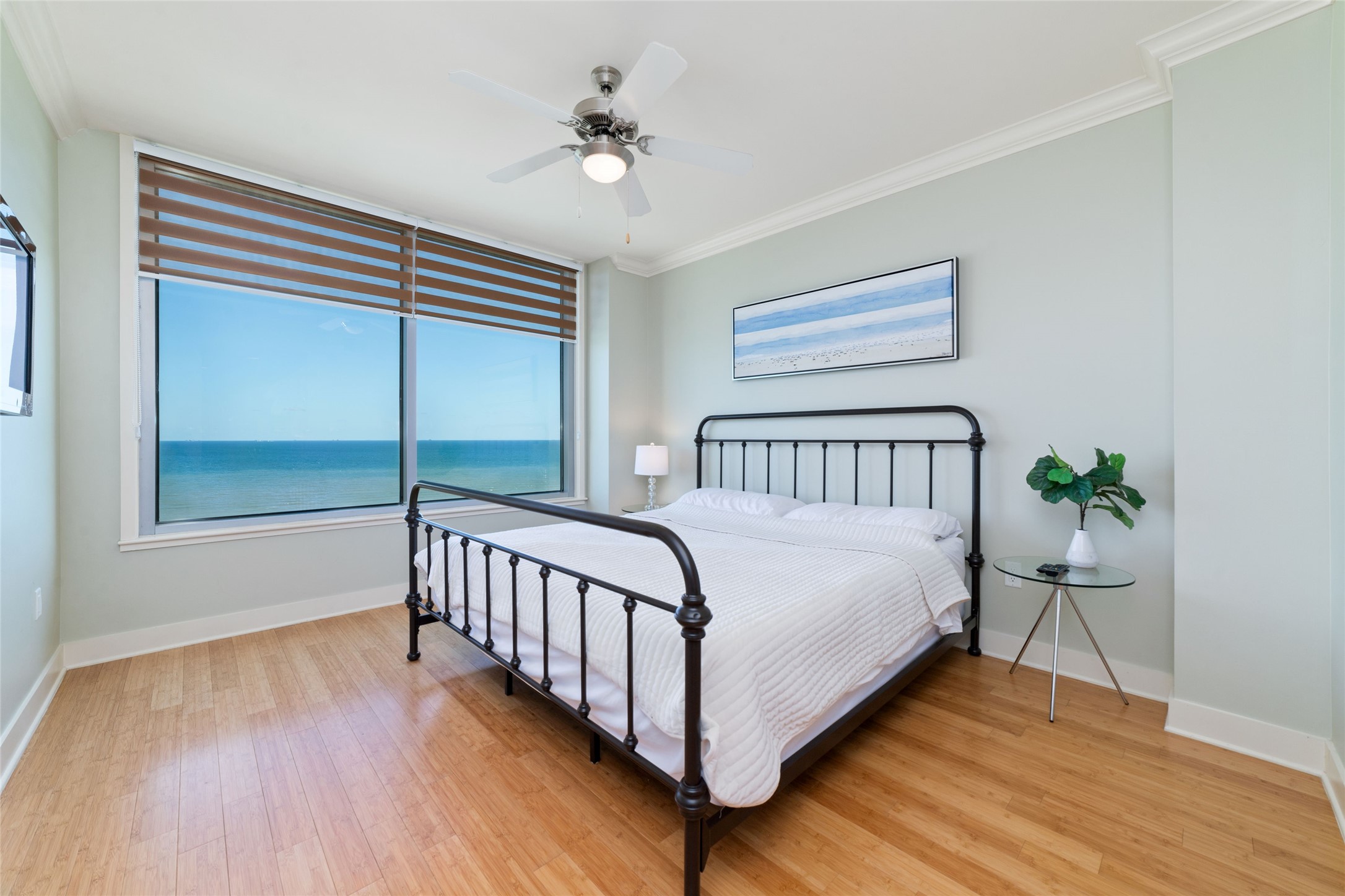 801 E Beach Drive, #TW1004, Galveston, TX 77550
