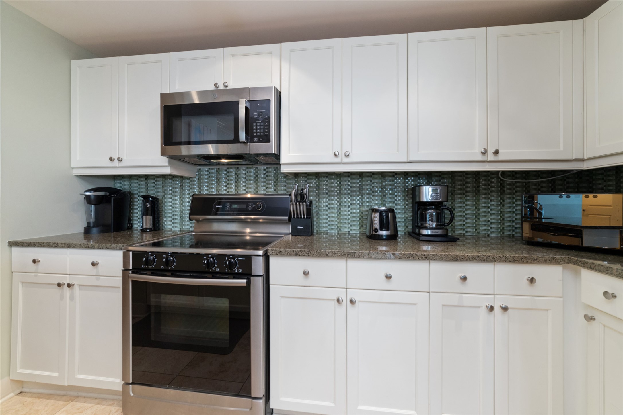 801 E Beach Drive, #TW1004, Galveston, TX 77550 801 E Beach Drive, #TW1004, Galveston, TX 77550