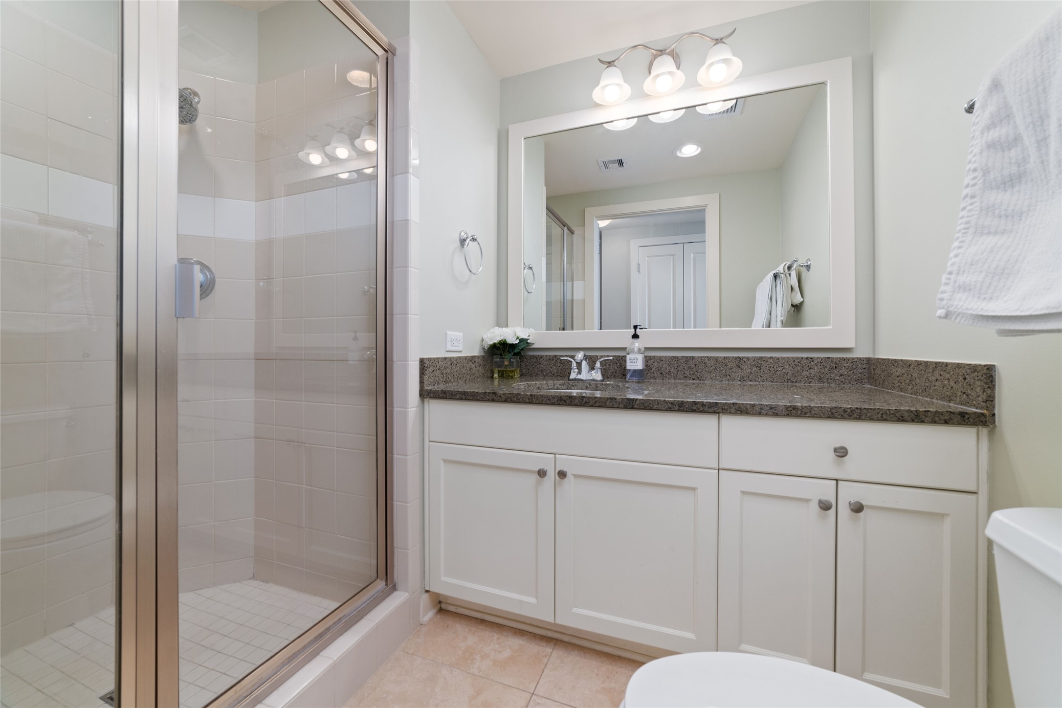 801 E Beach Drive, #TW1004, Galveston, TX 77550
