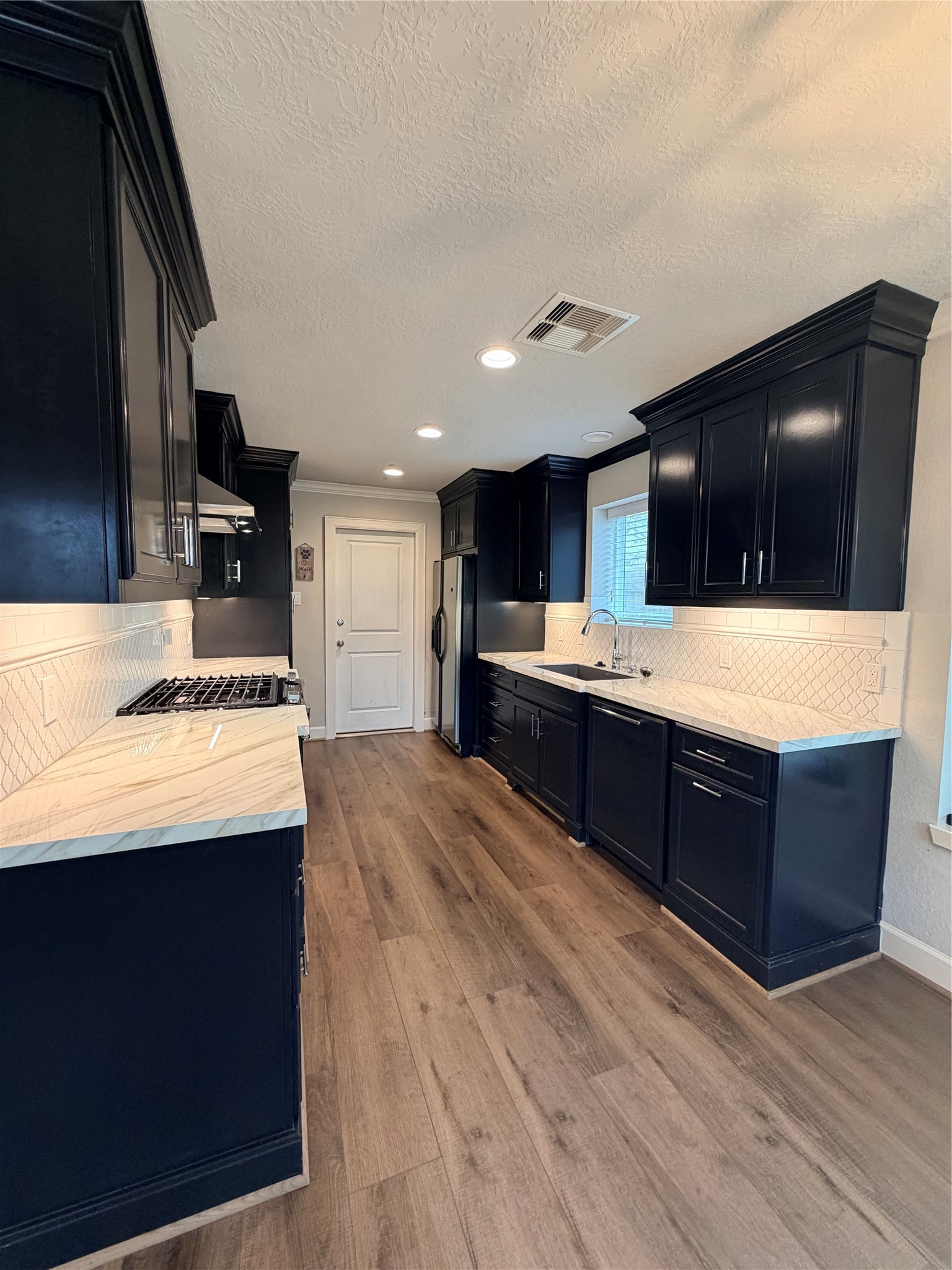Galley Kitchen Galley Kitchen