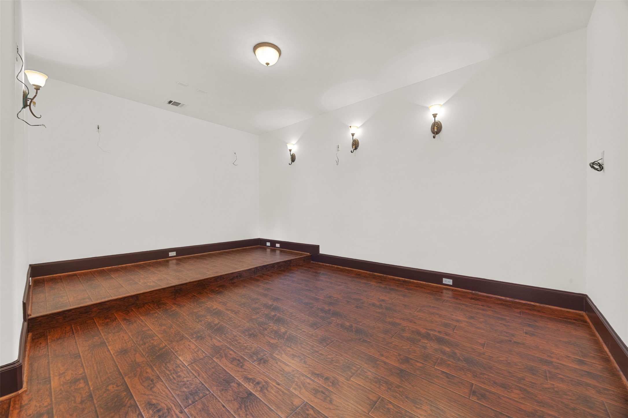 4839 Jason Street, Houston, TX 77096