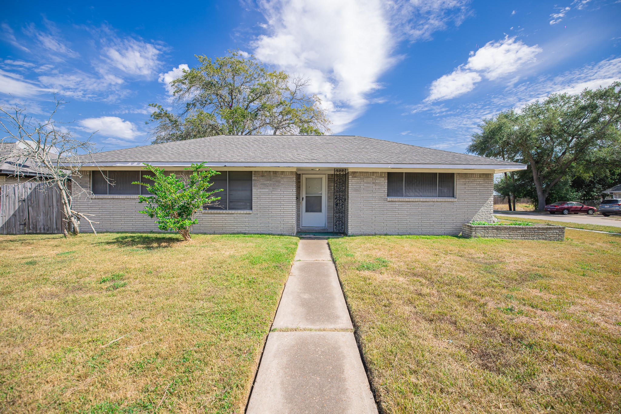 607 Yorkshire Avenue, Pasadena, TX 77503 607 Yorkshire Avenue, Pasadena, TX 77503