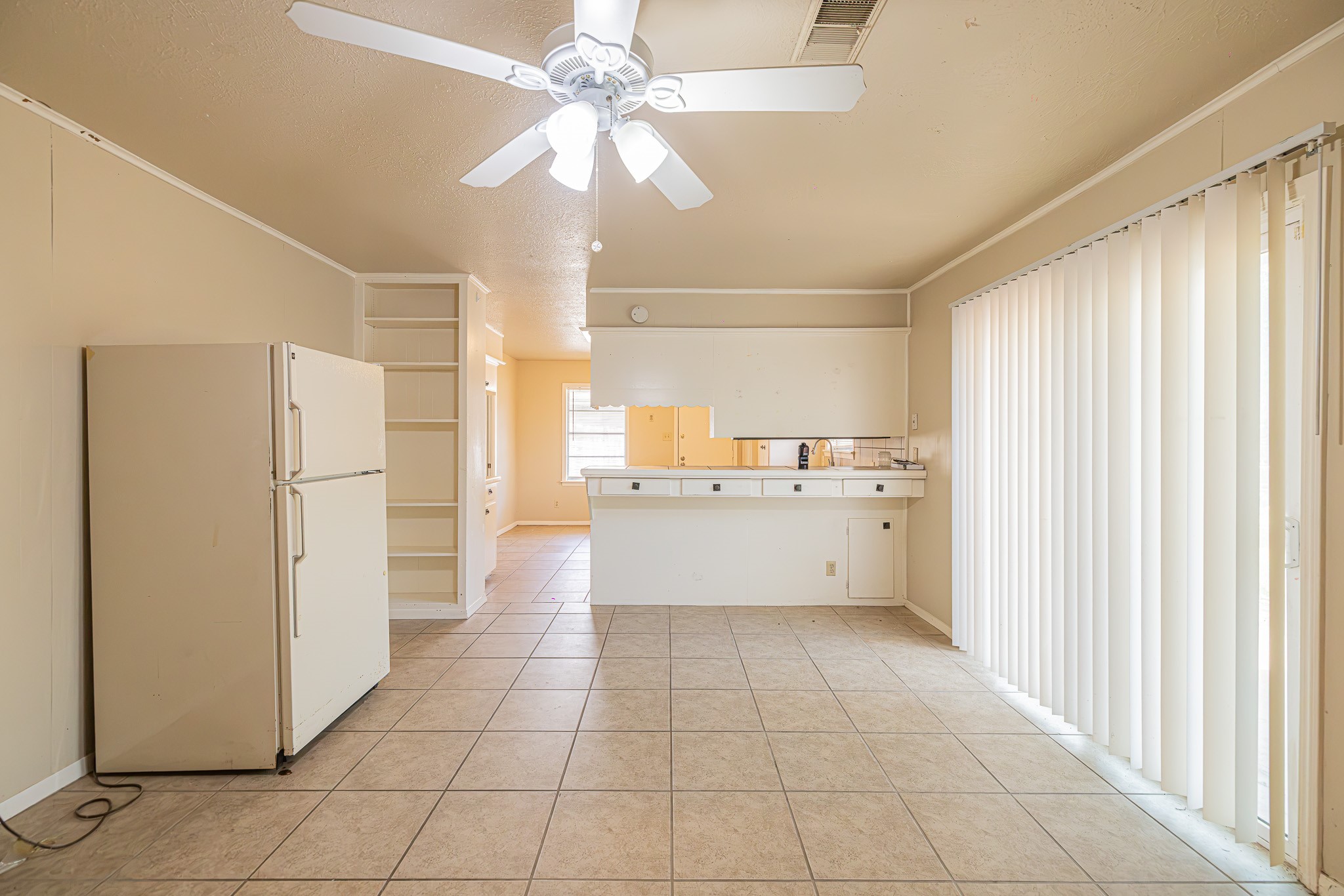607 Yorkshire Avenue, Pasadena, TX 77503