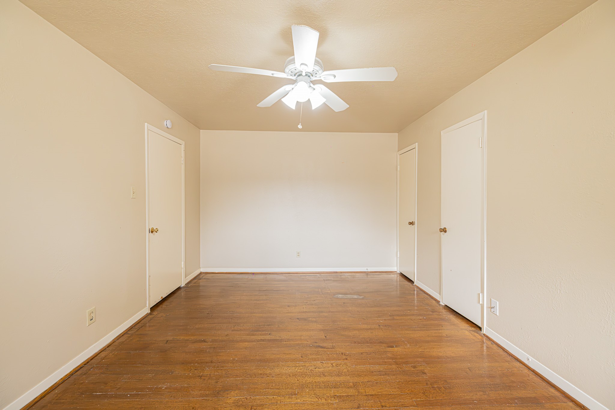 607 Yorkshire Avenue, Pasadena, TX 77503