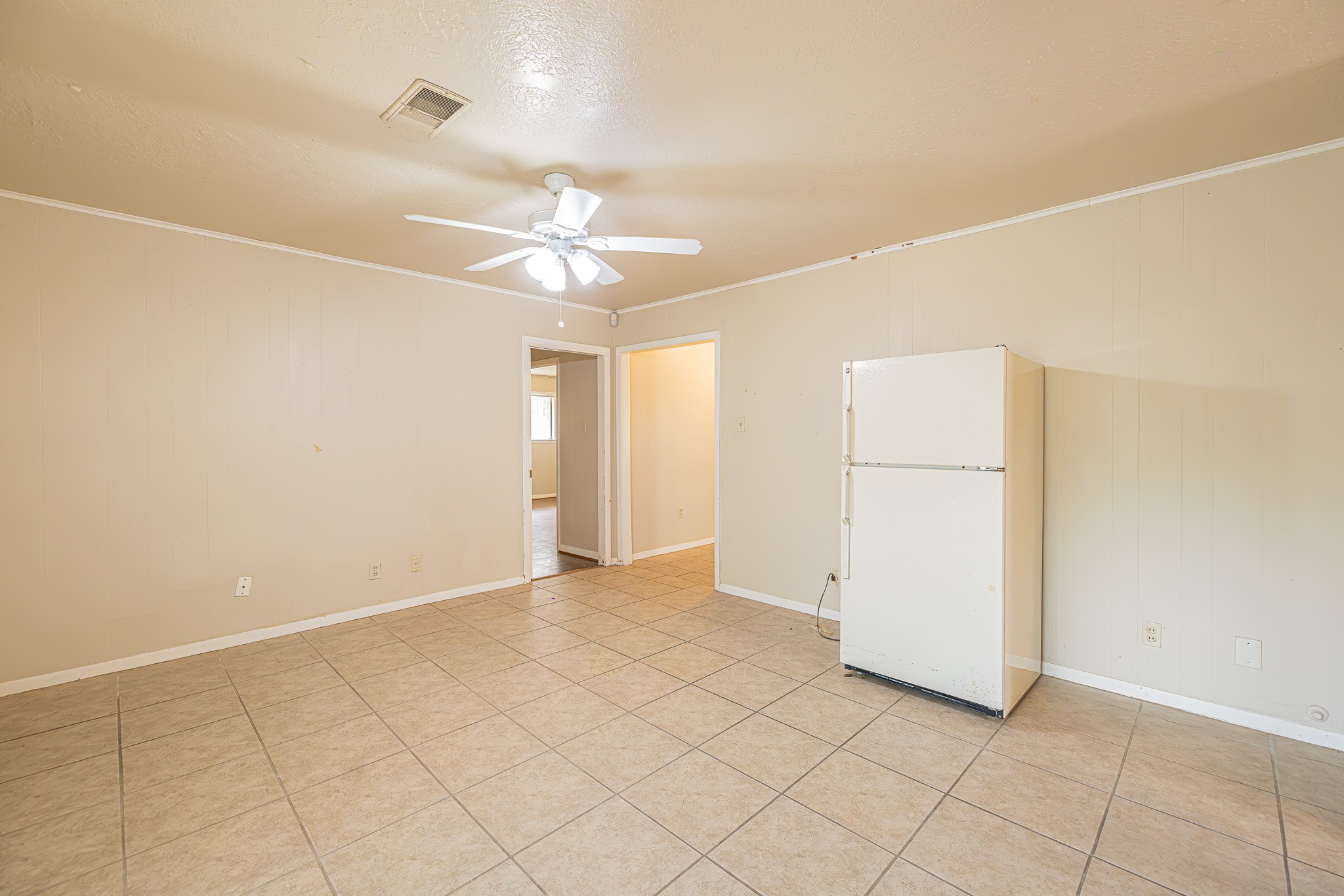 607 Yorkshire Avenue, Pasadena, TX 77503