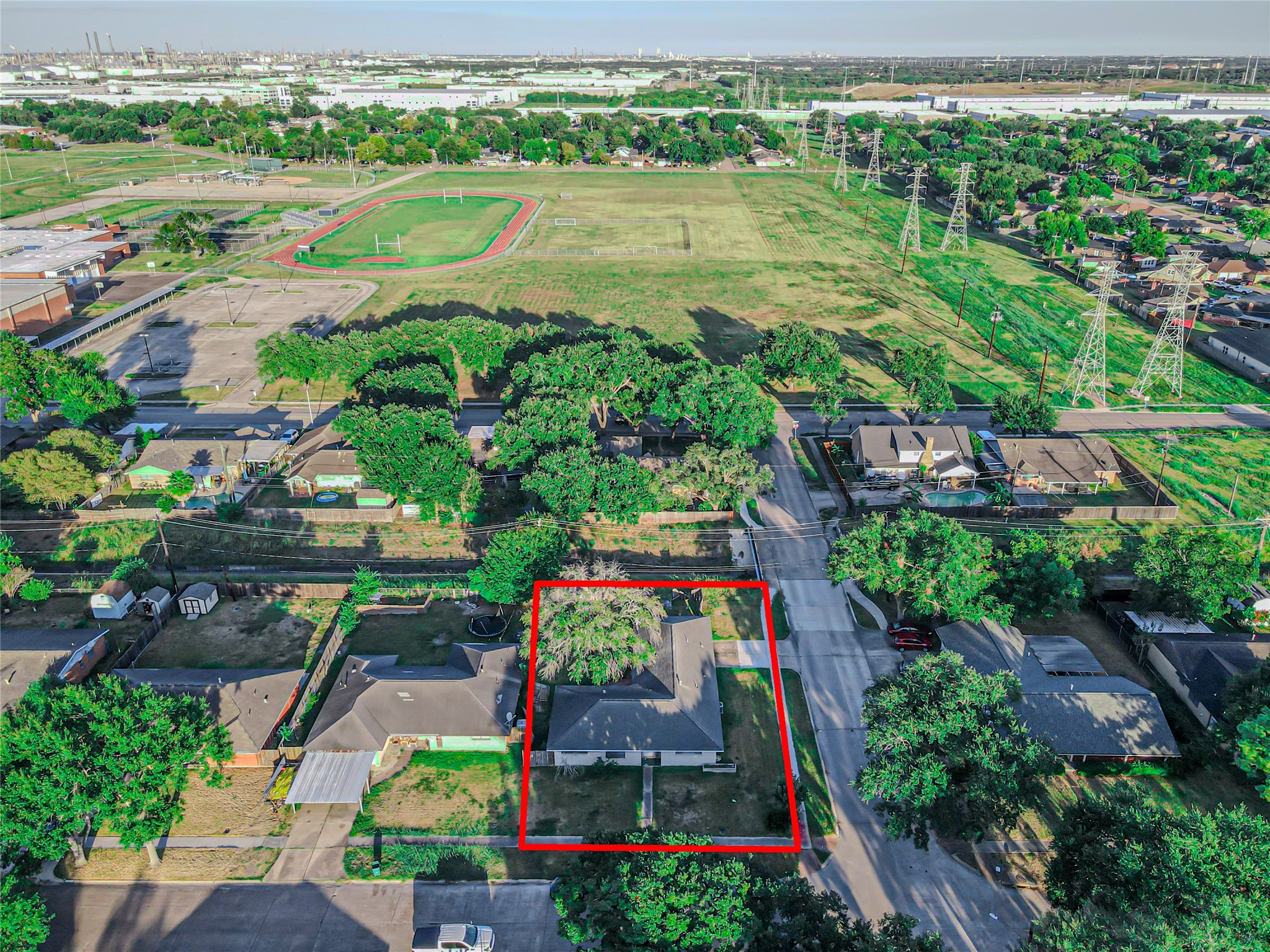 607 Yorkshire Avenue, Pasadena, TX 77503