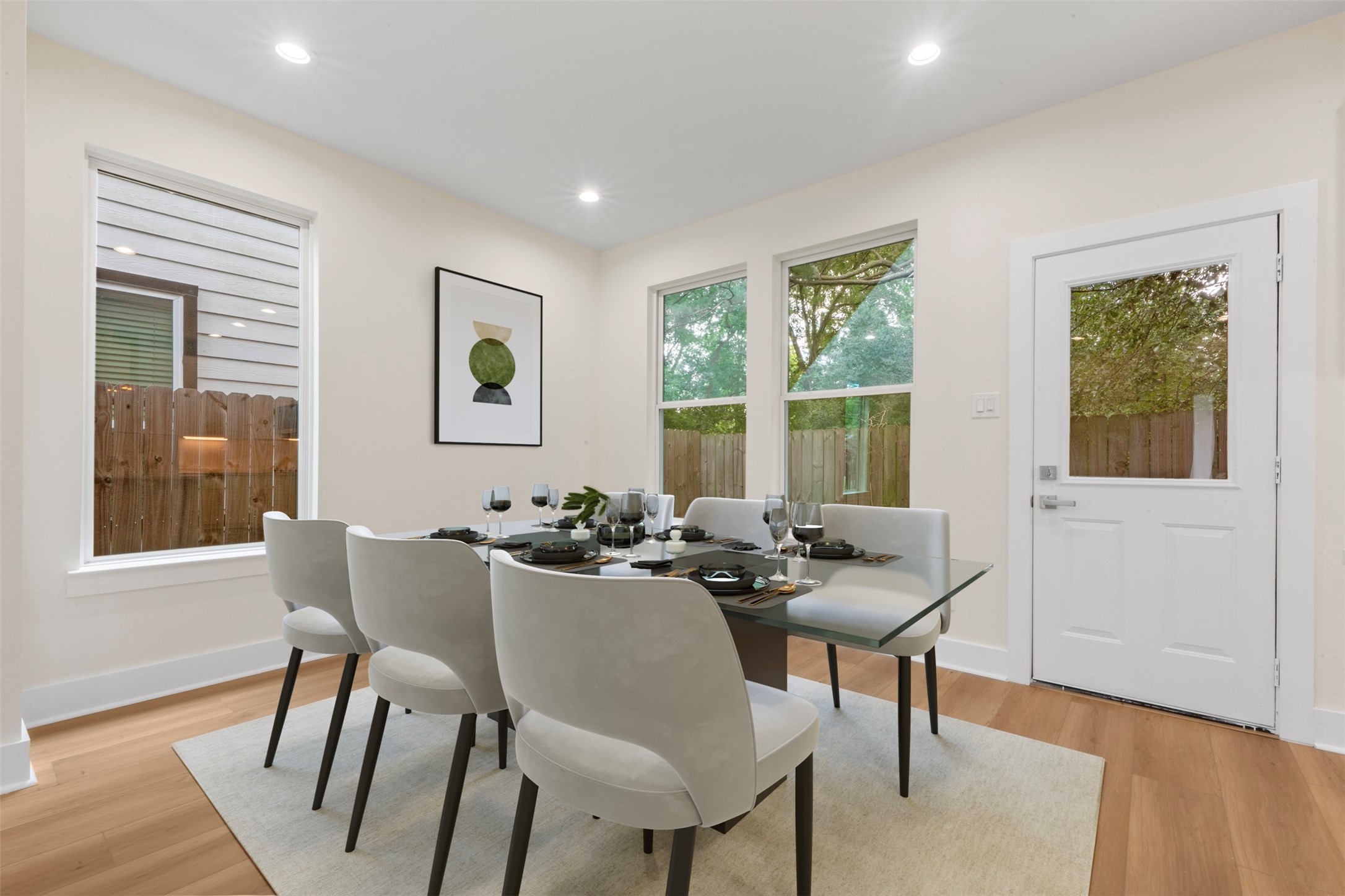 1275 Dewalt Street, Houston, TX 77088