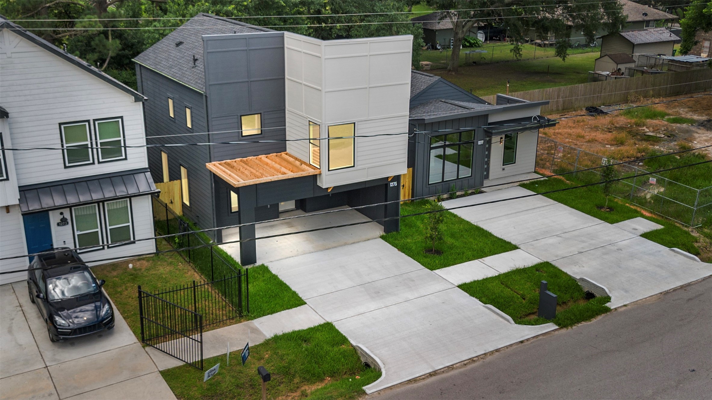 1275 Dewalt Street, Houston, TX 77088