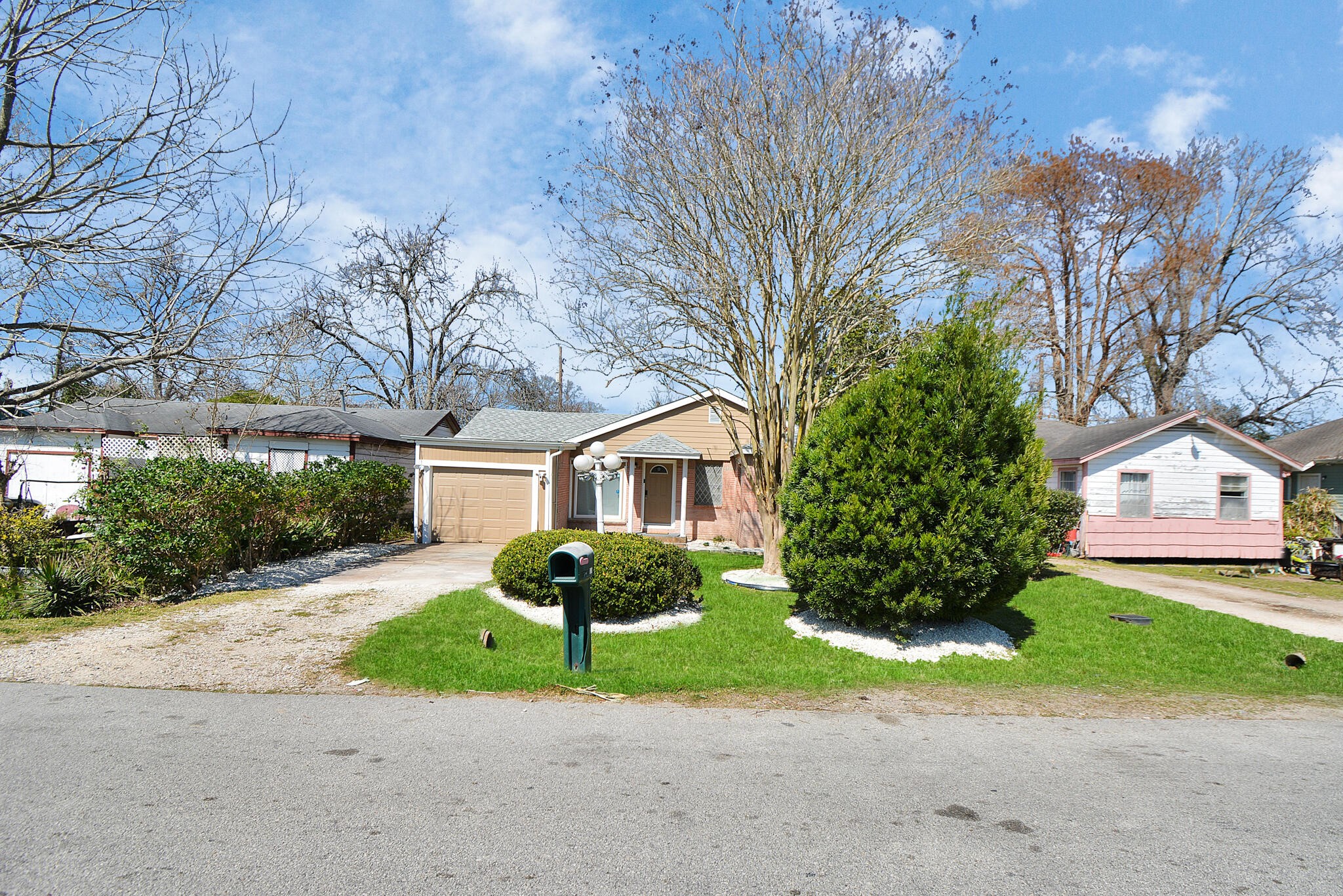 6618 Anderson Street, Texas City, TX 77591