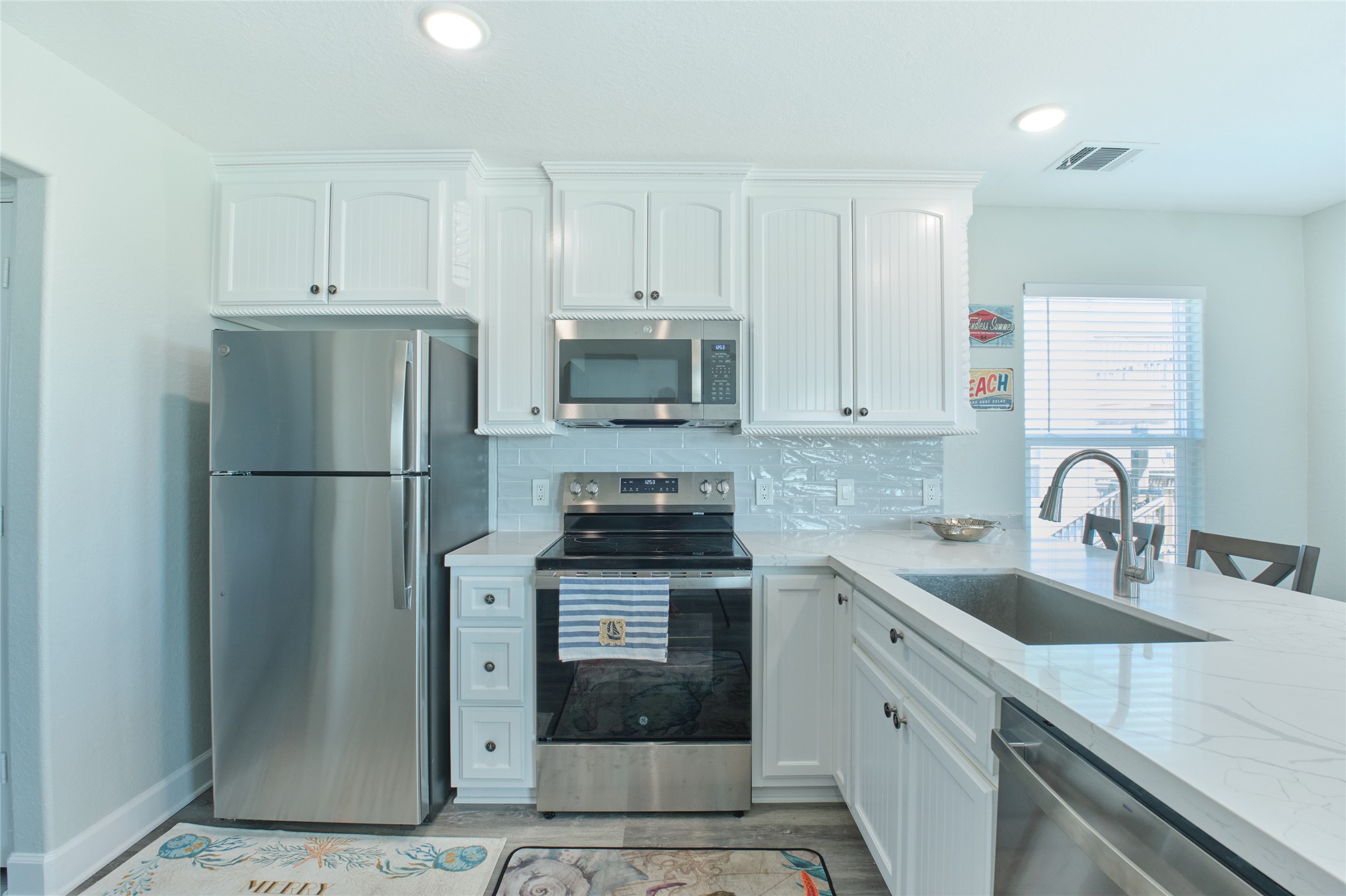 104 Pompano Lane, Surfside Beach, TX 77541