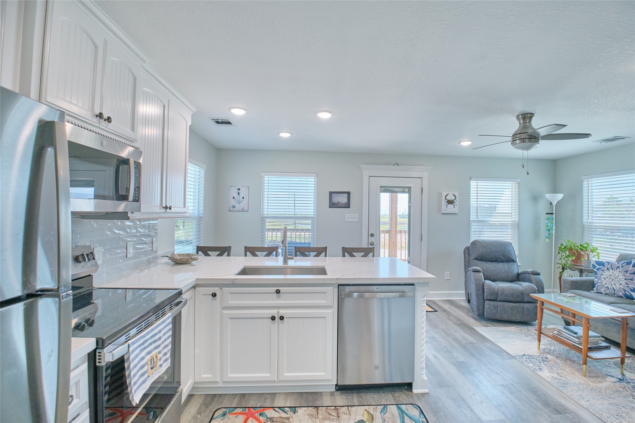 104 Pompano Lane, Surfside Beach, TX 77541