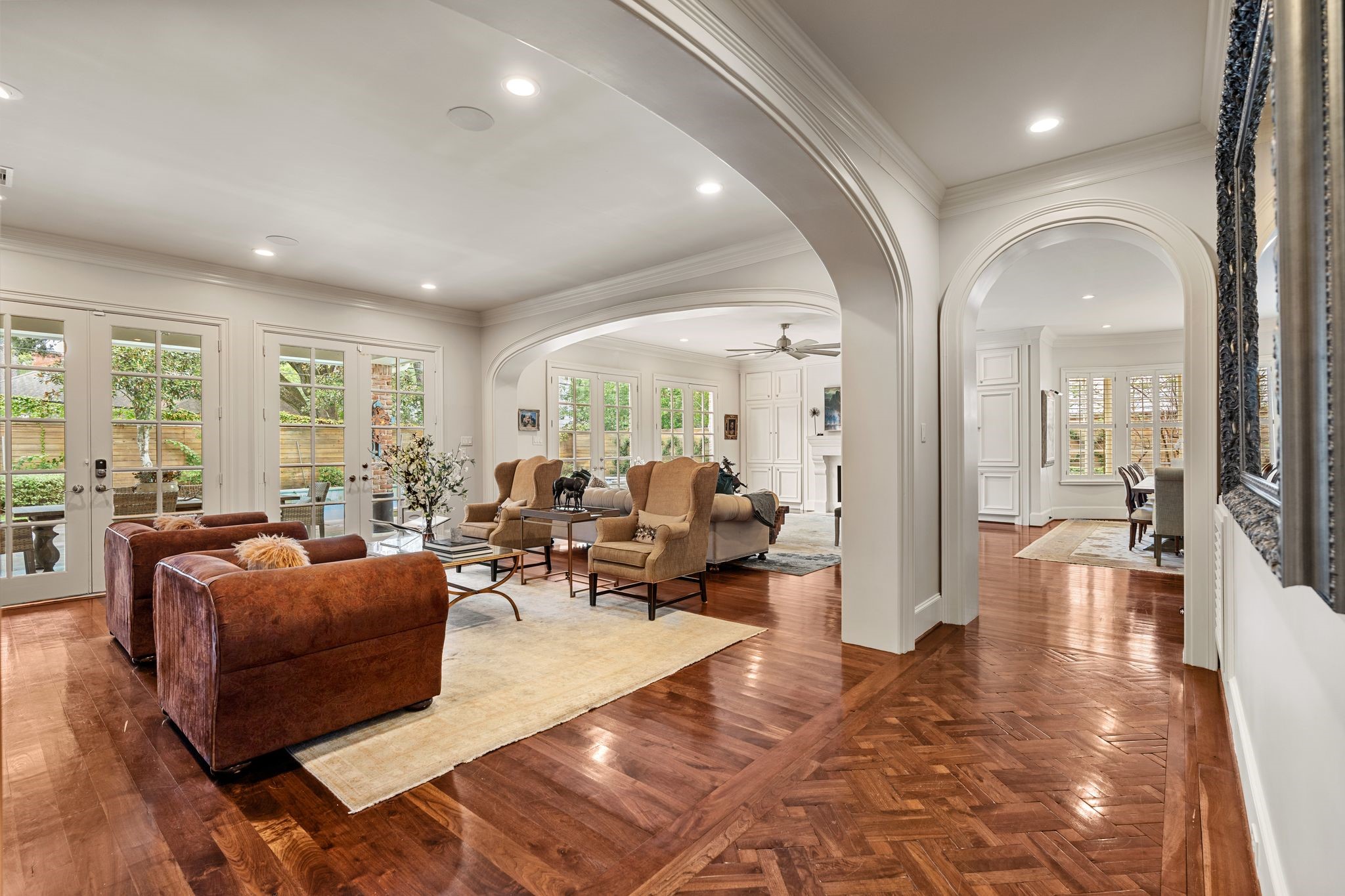11910 Longleaf Lane, Houston, TX 77024
