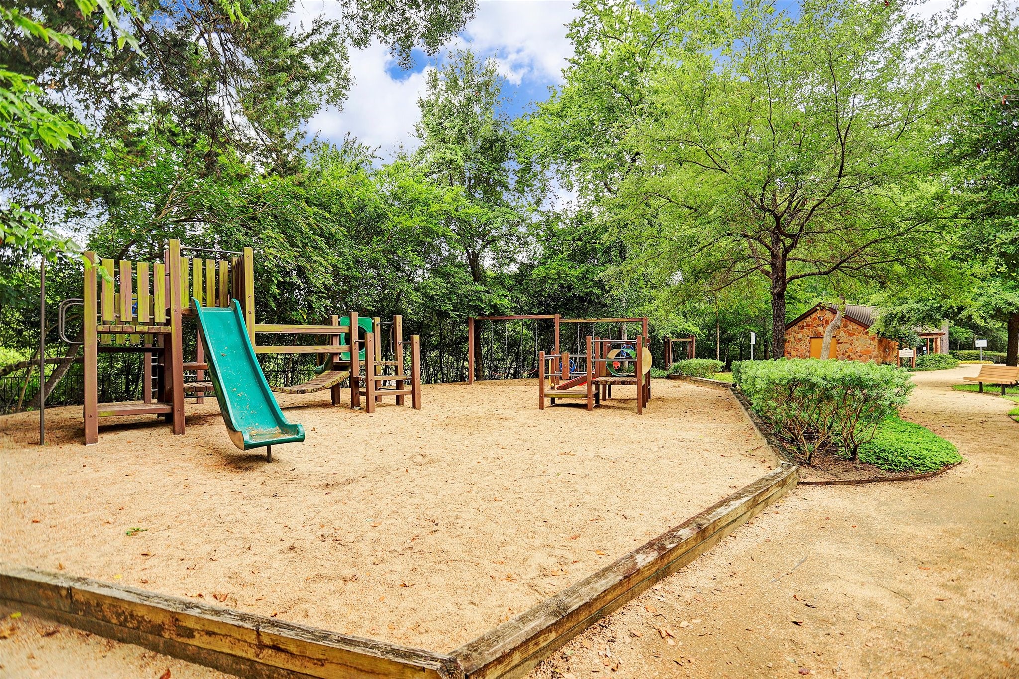 11910 Longleaf Lane, Houston, TX 77024