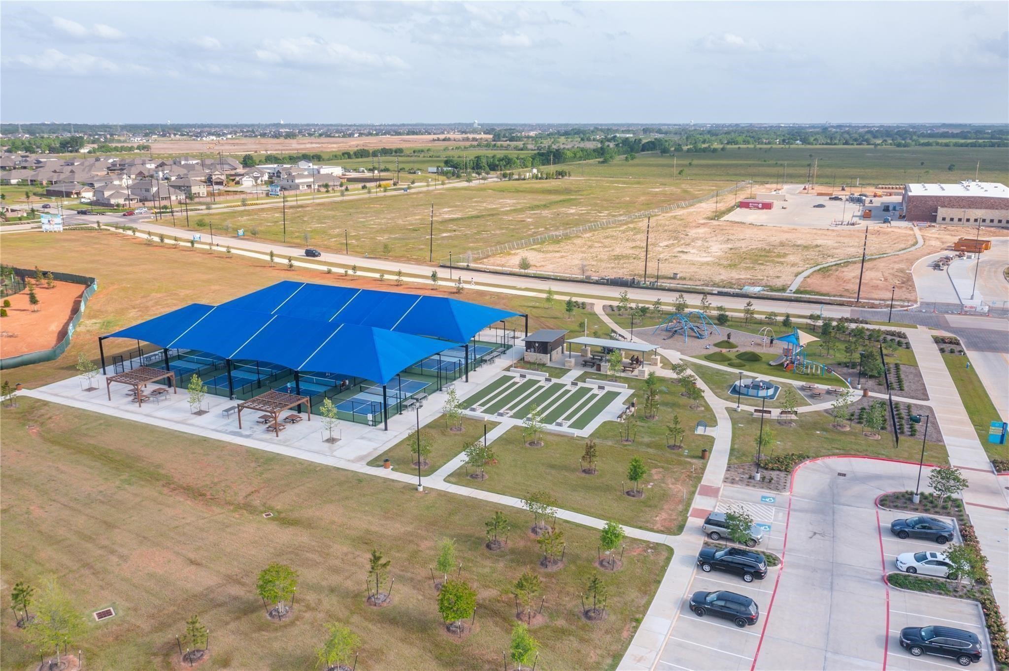 546 Long Beach Bay Drive, Katy, TX 77493