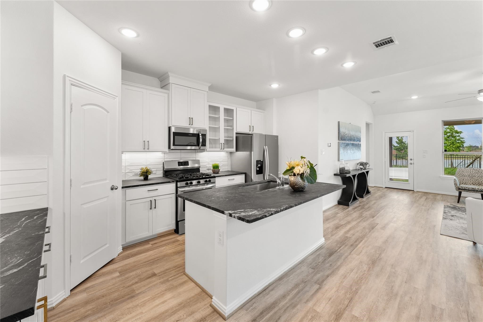 546 Long Beach Bay Drive, Katy, TX 77493