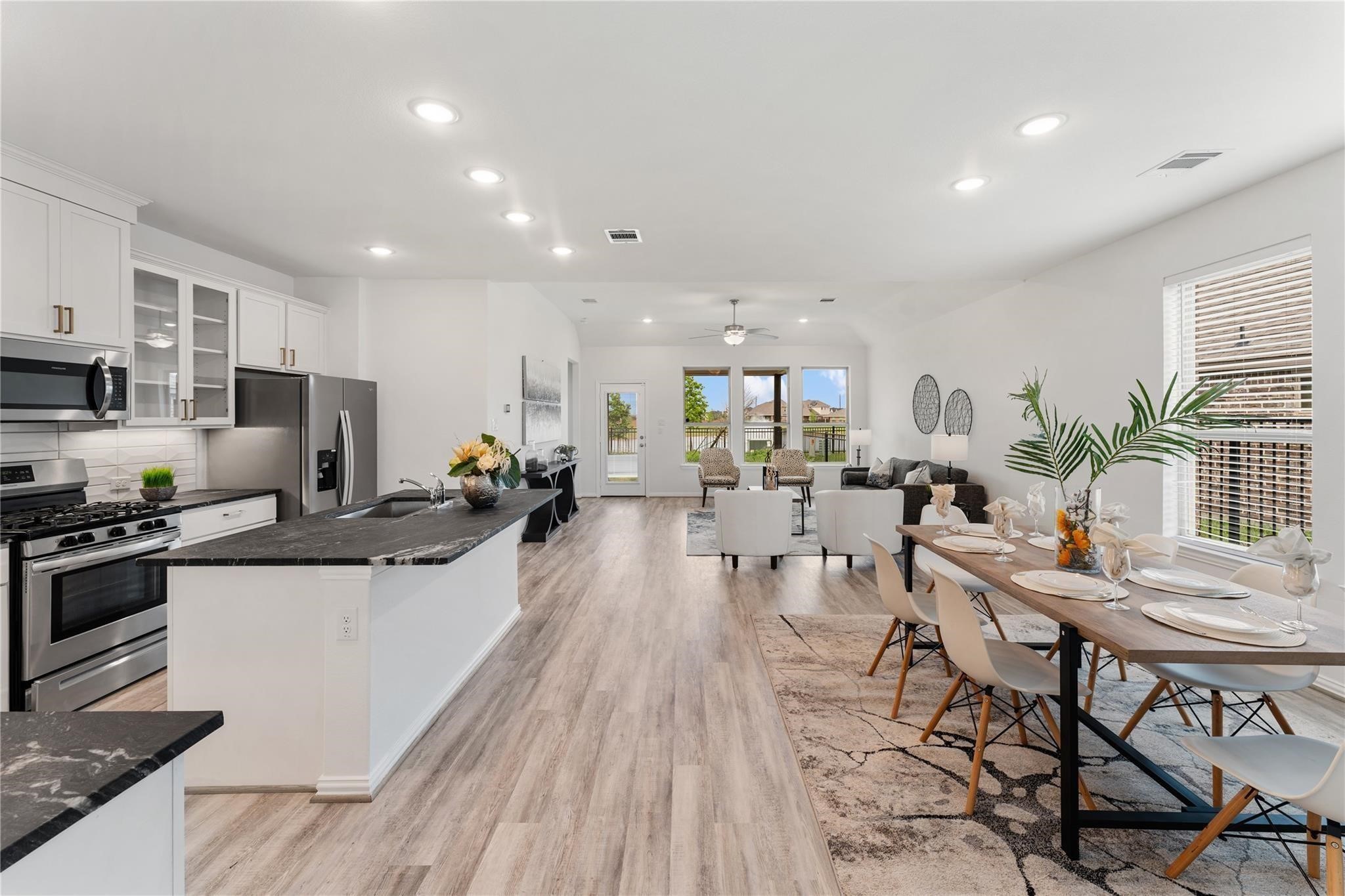 546 Long Beach Bay Drive, Katy, TX 77493