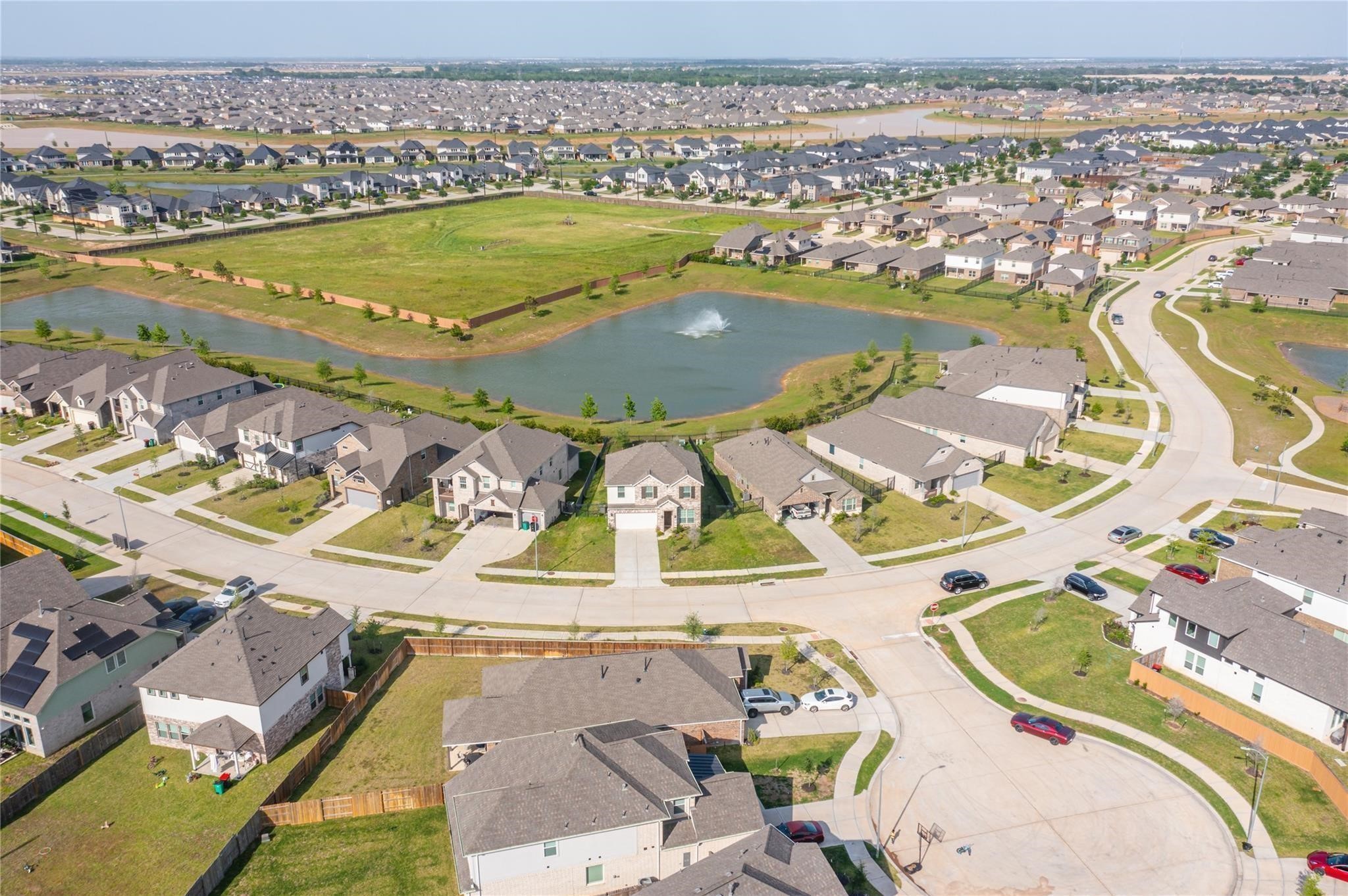 546 Long Beach Bay Drive, Katy, TX 77493