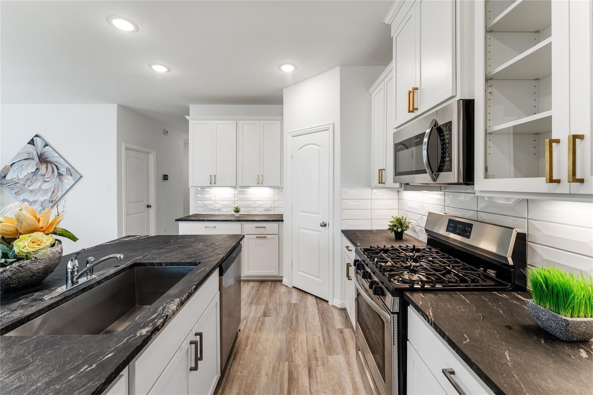 546 Long Beach Bay Drive, Katy, TX 77493