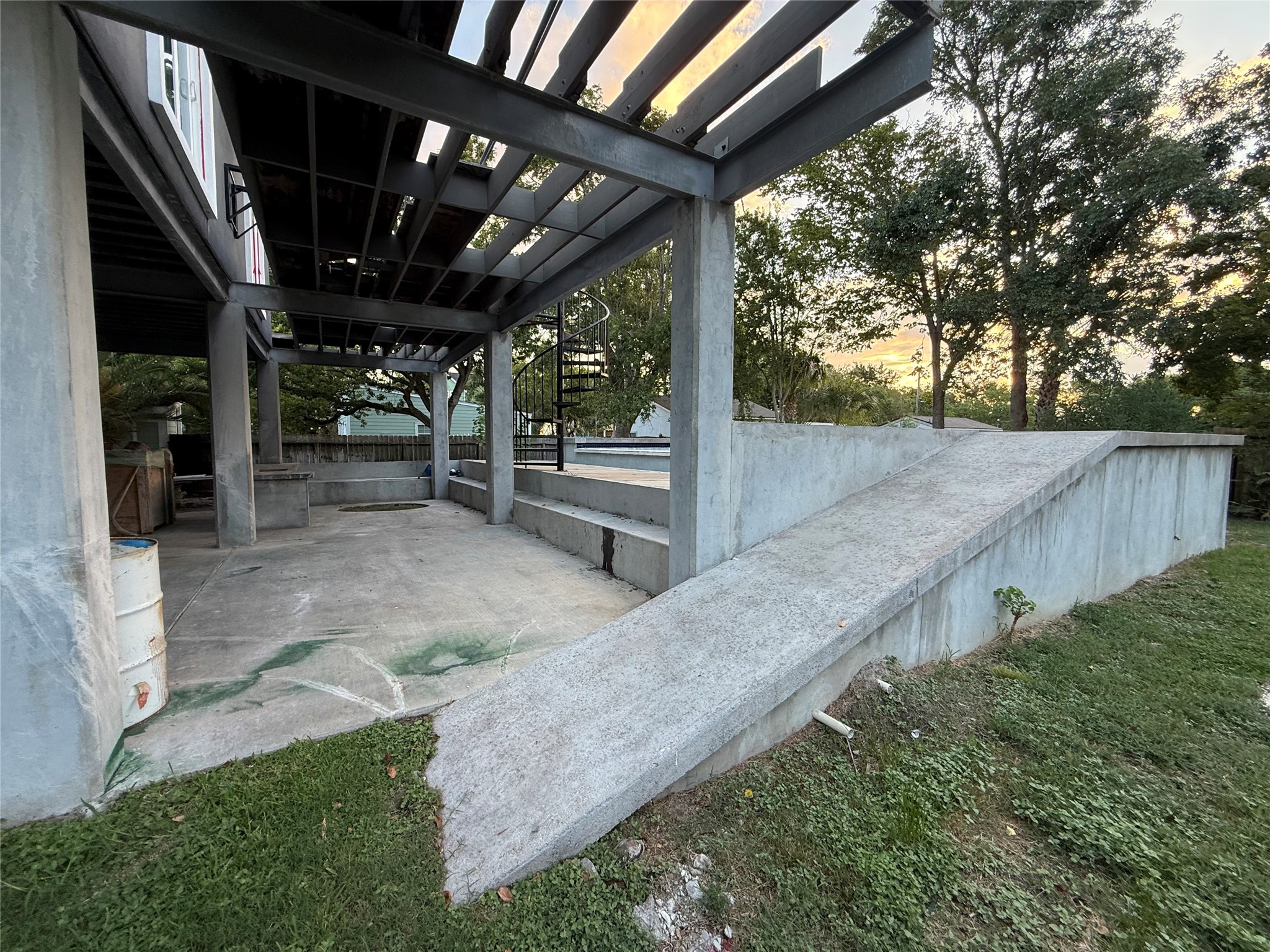 127 5th Street, Dickinson, TX 77539
